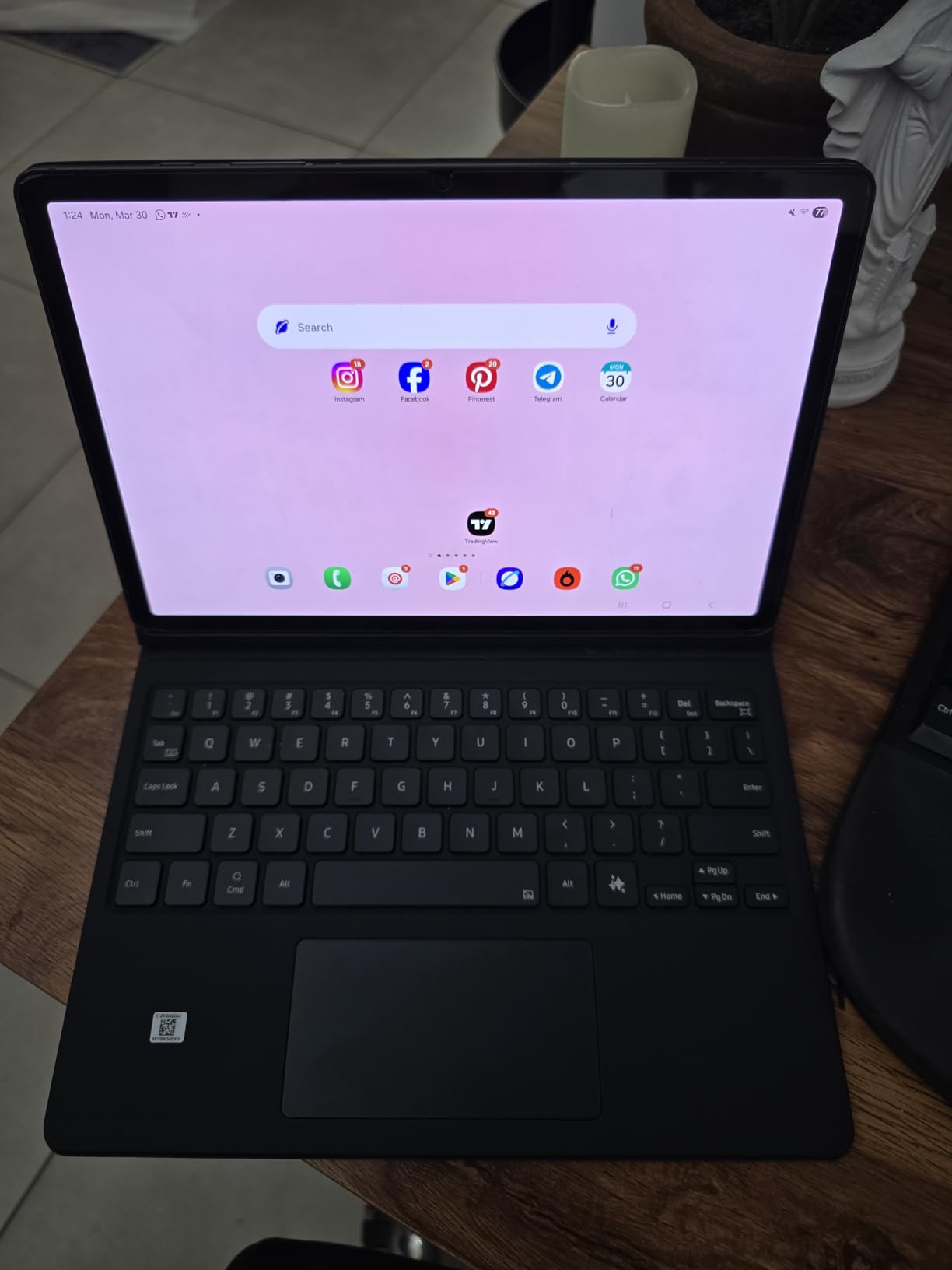 Samsung Galaxy Tab S10 FE+ Book Cover Keyboard - AI Key for Galaxy Tab S10 FE+, Detachable Platform, PC-Like Experience, Wireless Keyboard Sharing, Black customer photo 1