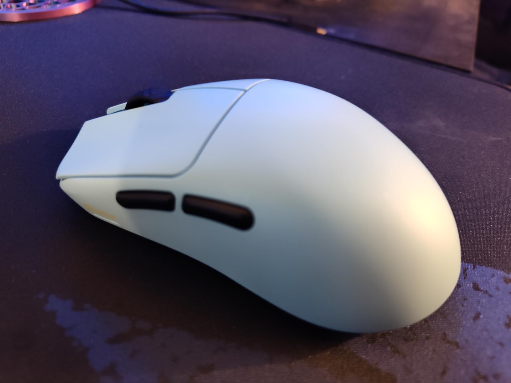 V6 Gaming Mouse, Ultra-Lightweight 40g, No Hole, Symmetrical Shape, Pixart 3950, Web Based Driver, for Claw and Fingertip Gamers, 8K Dongle Included (Blue) customer photo 1