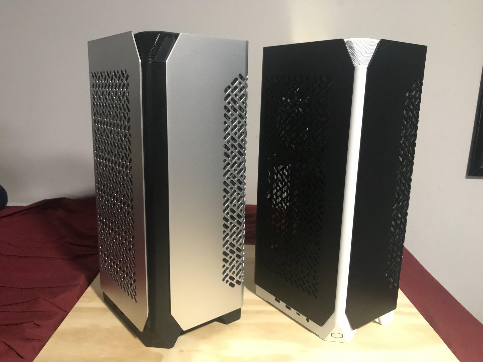 Cooler Master NCORE 100 Air White Mini-ITX PC Tower Case, Anodized Aluminum, 356mm Vertical Triple-Slot Mount GPU, SFX PSU 130mm | Air Cooler Up to 70 mm, Compatible RTX 5080 | RX 9070 XT customer photo 1