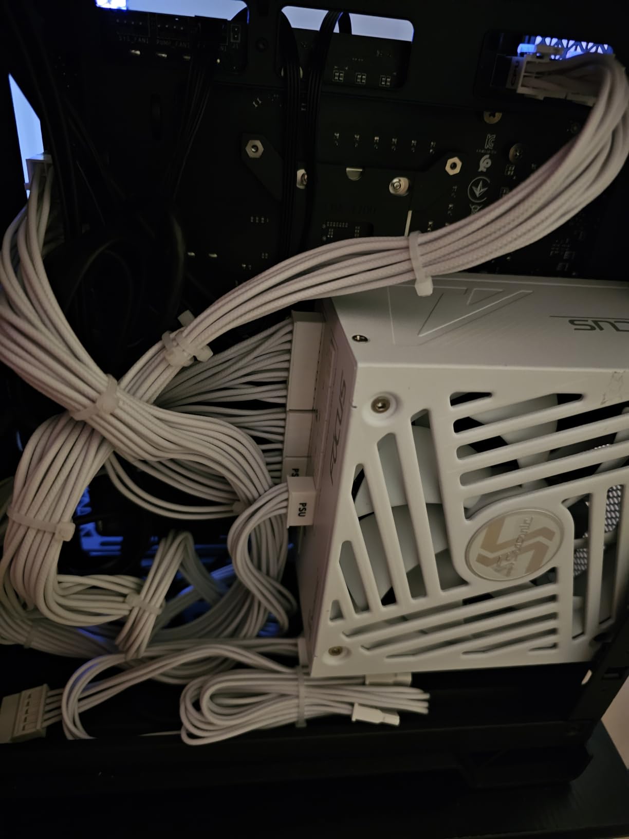 Seasonic Focus GX-750 750W Power Supply ATX 3.1 & PCIe 5.1 Ready White | 80 Plus Gold & Cybenetics Platinum Fully Modular 12V-2x6 RTX 5070 Ti AMD RX 9000 Ready Japanese Capacitors 10 Yrs Warranty customer photo 1