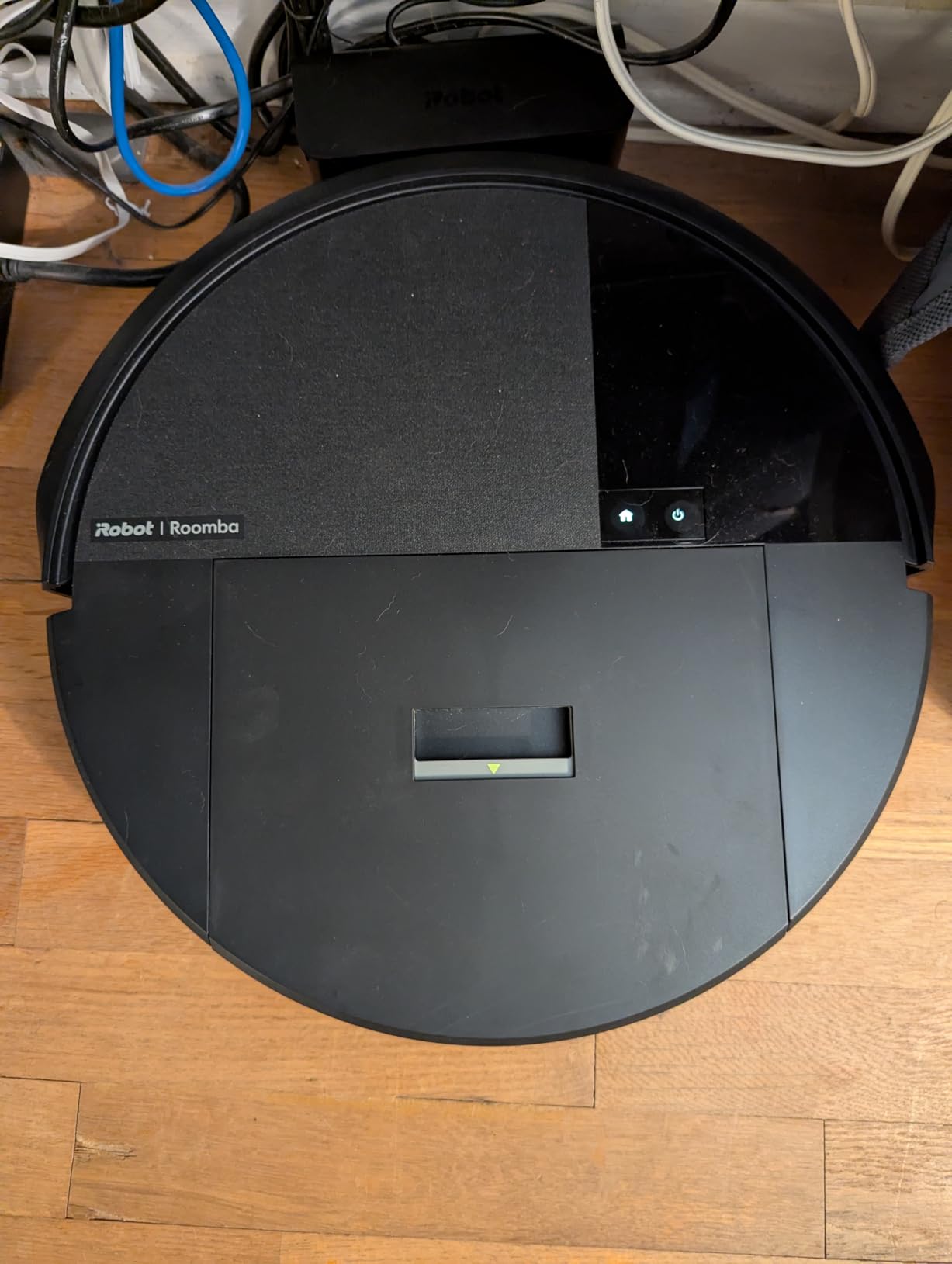 iRobot Roomba 205 DustCompactor Vac Robot Vacuum - Compacts Dirt Inside, No Emptying for 60 Days, Space Saving, No Dock Needed, Bagless, Intense Power-Lifting Suction, LiDAR Navigation customer photo 1
