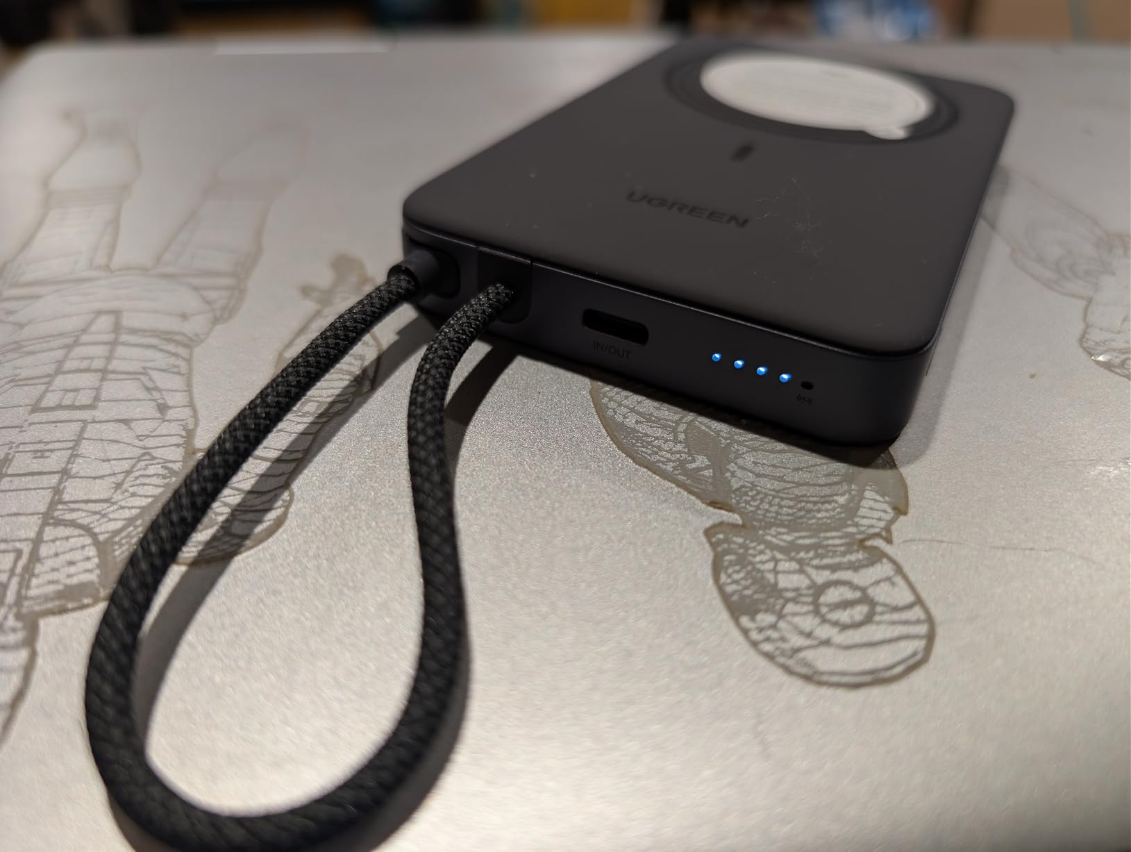 UGREEN Magflow Air 10000mAh Qi2 15W Wireless Power Bank Built-in Cable | Built-in USB-C cable, 30W PD, Qi2 15W wireless. MagSafe compatible. Ultra-slim for iPhone 17/16/15/14 Pro Max customer photo 1