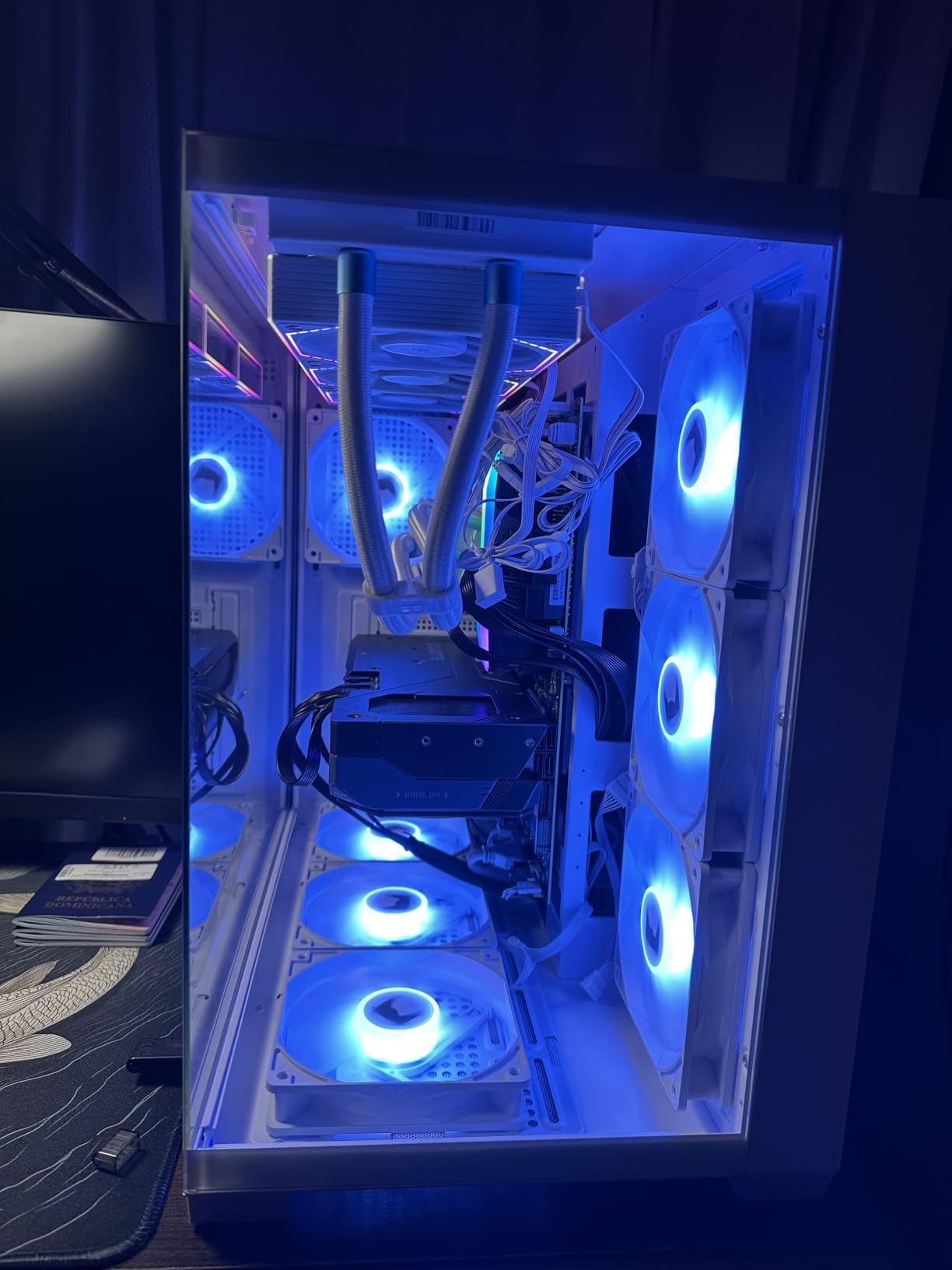 H1 HYXN ATX PC Case - Pre-Installed with 7 PWM ARGB Fans - Dual Cavity Mid-Tower PC Gaming Case - with Type-C - Can Hold up to 3X 360mm Radiator Support simultaneously (Black, H1) customer photo 1