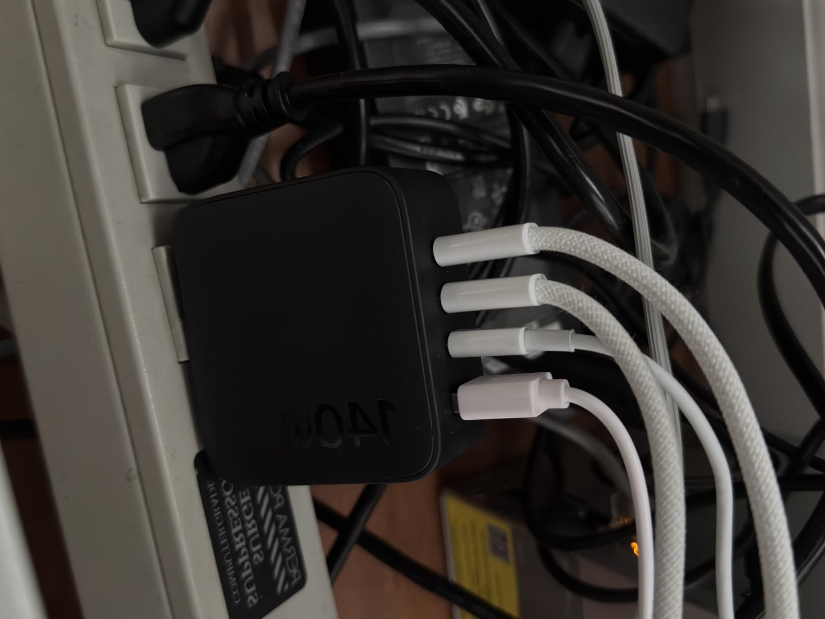 Baseus PD3.1 140W USB C Charger PPS Fast Charger Type C Fast Charging Block | USB C Brick for MacBook Air/Pro, Pixelbook, iPad, iPhone 17/16/15 Series, Galaxy S25 Ultra and More customer photo 2