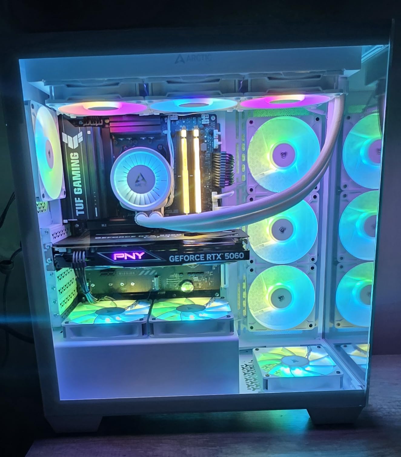 Corsair 3500X RS ARGB Panoramic Mid-Tower PC Case - Black | 3x Pre-Installed Reverse Fans, High Airflow, Spacious Interior, GPU Anti-Sag, Removable Panels, Cable Routing customer photo 2