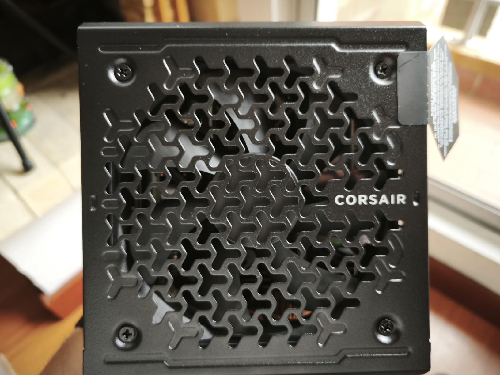 CORSAIR RM750e ATX 3.1 PCIe 5.1 Ready 750W Power Supply - White | Native 12V-2x6 Cable Included, Low-Noise, Fully Modular, Cybenetics Gold, Modern Standby Mode, NA customer photo 1