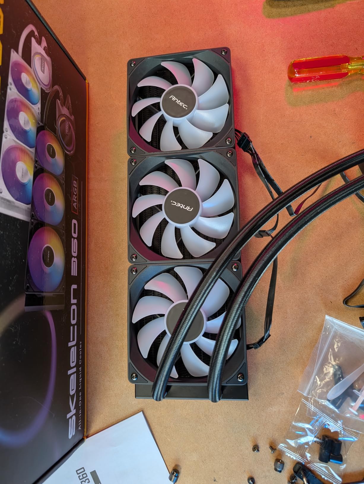 Antec Skeleton 360 ARGB AIO Liquid CPU Cooler, 360mm, White | High-Performance Pump, Skeleton-Frame ARGB Pump Design, PWM ARGB Fans, Copper Base, Intel LGA 1851/1700 & AMD AM5 Compatible customer photo 1