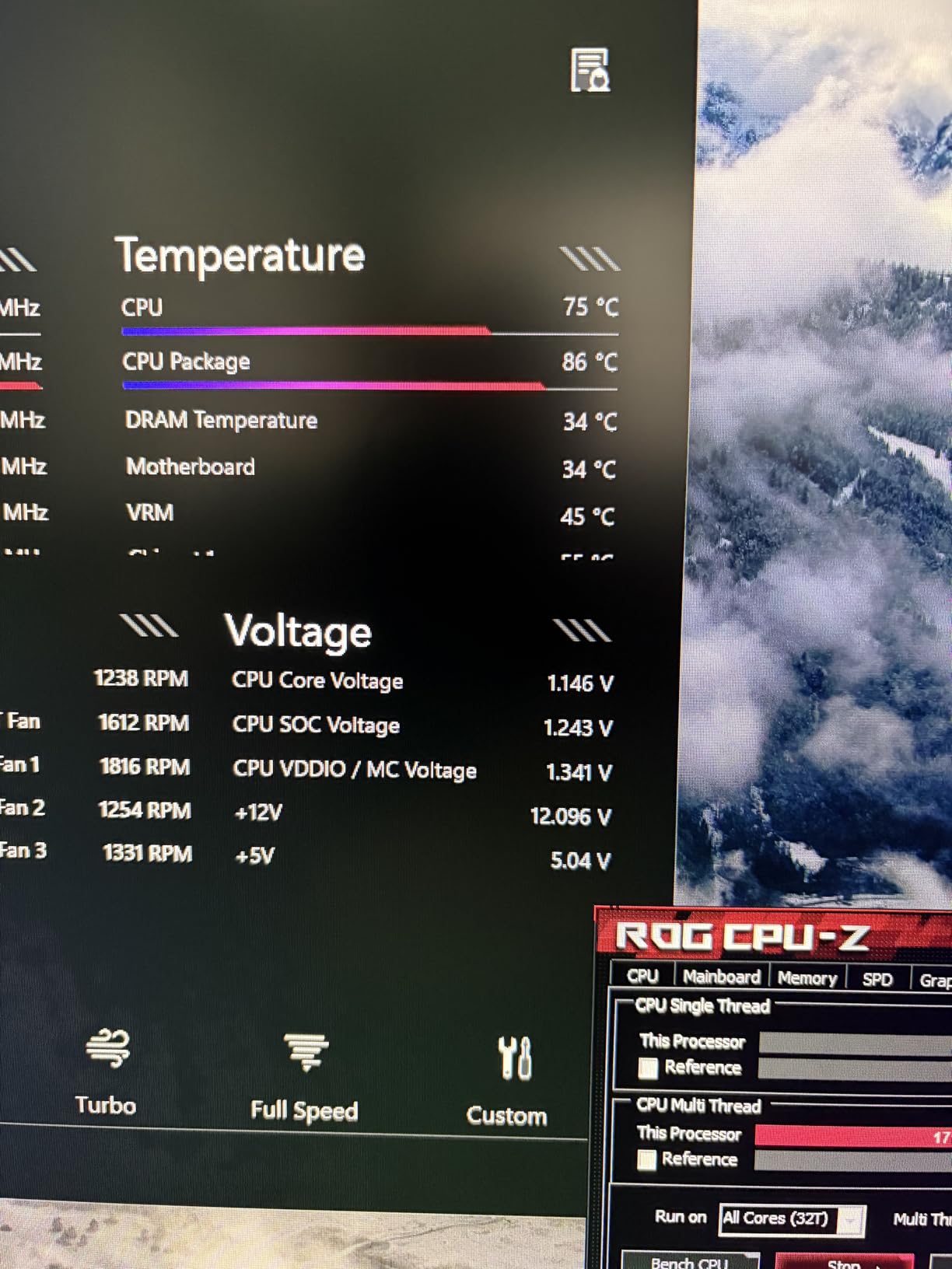 Thermalright Royal Pretor 130 Ultra White CPU Cooler, 7 Heat Pipes Heatsink, White Brushed Top Cover, Intel LGA115X/2011/1700/1851, AM4/AM5, Double Towers and Fans customer photo 2