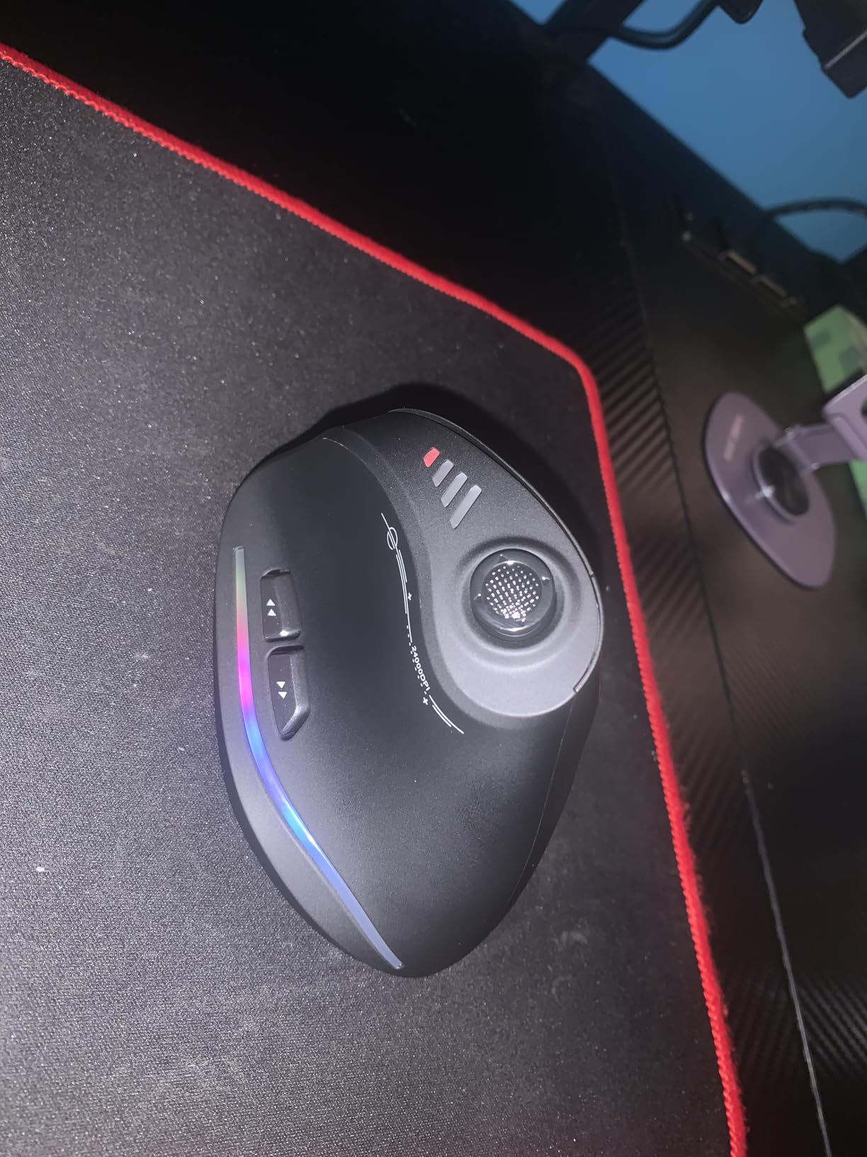 Gaming Mouse with Display, Wireless Vertical Ergonomic Mouse with Tri-Mode Connectivity, 7 Programmable RGB Buttons, 4000 DPI, Rechargeable for PC Laptop Mac customer photo 2