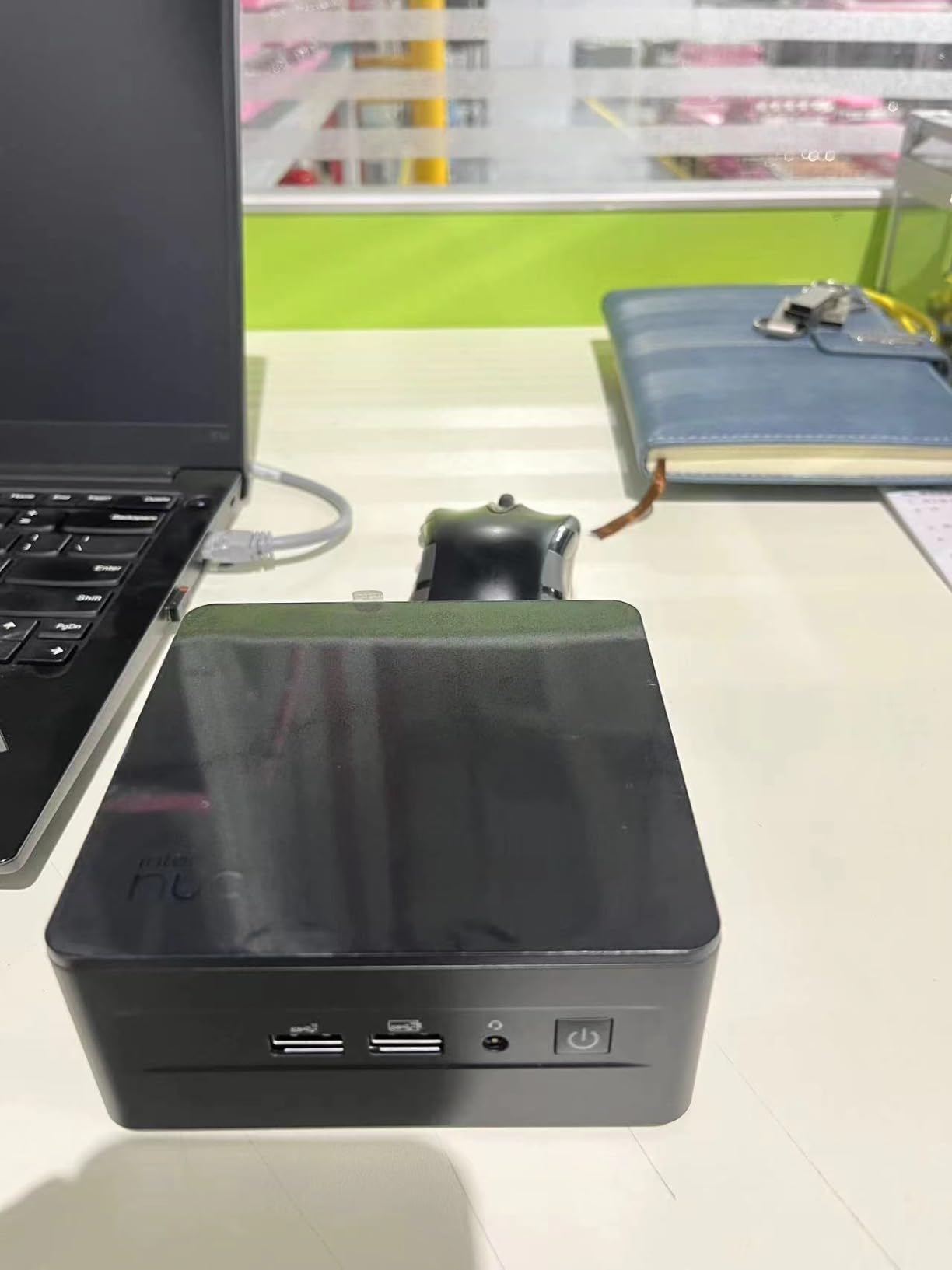 Reatan Oculink Gaming Mini PC, Ryzen 7 255(up to 4.9GHz) Barebone Mini PC | Radeon 780M, 2x 8K USB4, HDMI 2.1, Wi-Fi 7, BT 5.4, Quad-Display, Built-in Mic & Speakers, NO OS/RAM/SSD, Gaming & Office customer photo 1