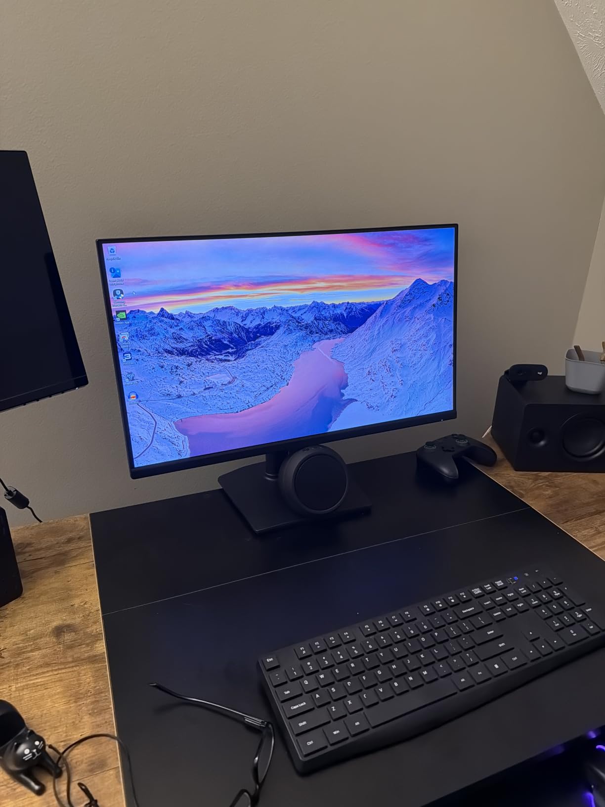 KTC 5K Monitor 27 Inch, 5K2K Dual Mode with 65W Type-C Port customer photo 2