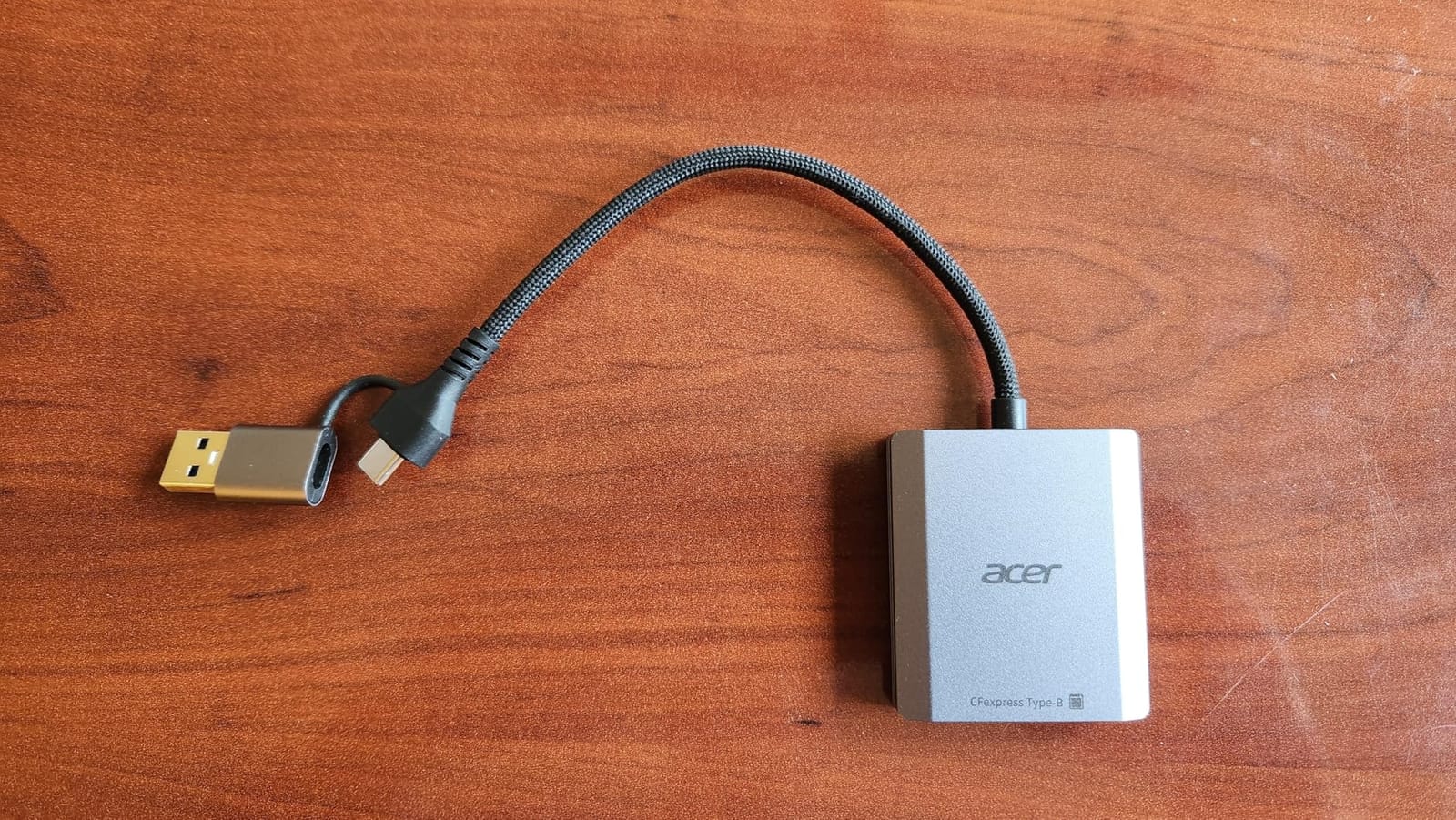 Acer CFexpress Type B Card Reader USB 3.2 Gen 2 | 10Gbps CF Express Type B Card Adapter Compatible with iPhone 17/16/15, Laptop, MacBook Neo/Pro/Air, iPad, Android customer photo 2