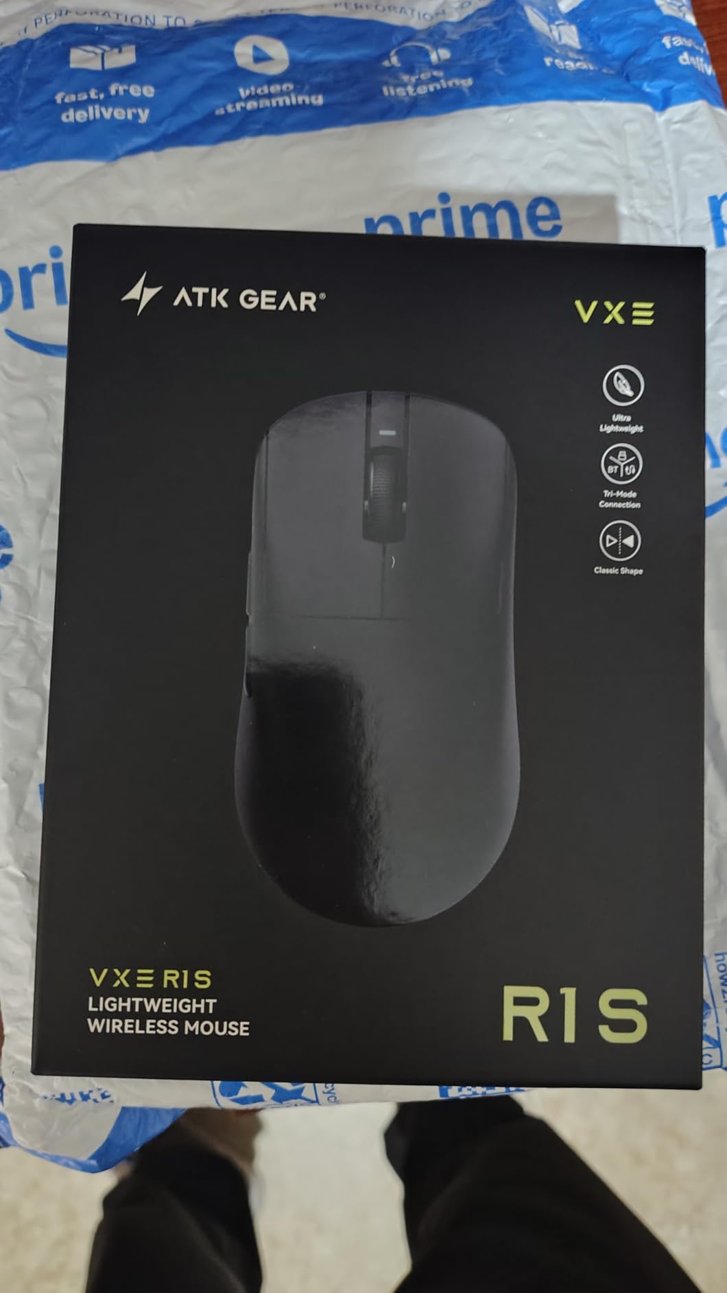 ATK VXE Dragonfly R1 S Wireless Gaming Mouse, Xhero AI Sensor, Adjustable DPI, 55g Lightweight, 150 Hr Battery Life, Tri-Mode 2.4G/Bluetooth/Wired - White customer photo 2