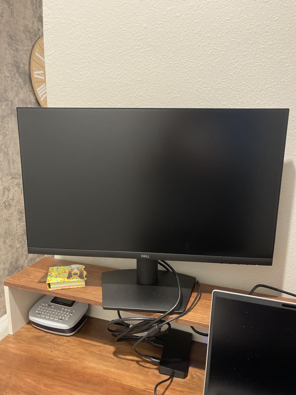 Dell 24 Monitor - SE2426H - 23.8-inch FHD (1920x1080) 144Hz 1ms Display, in-Plane Switching (IPS) Technology, AMD FreeSync, TÜV 3-Star 2X HDMI, Tilt customer photo 2
