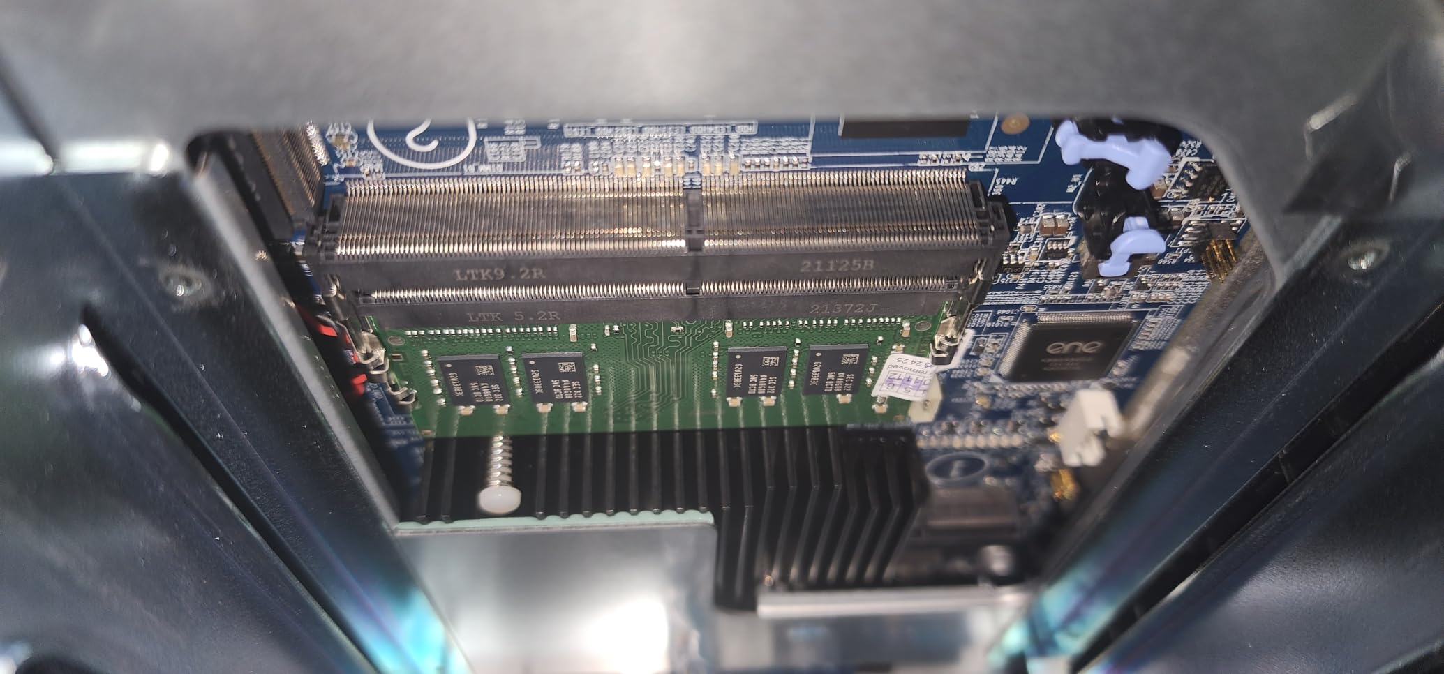 QNAP TS-664-8G-US 6 Bay Desktop NAS | Intel Quad-core Processor, M.2 PCIe Slots, Dual 2.5GbE Network Connectivity, Diskless customer photo 2