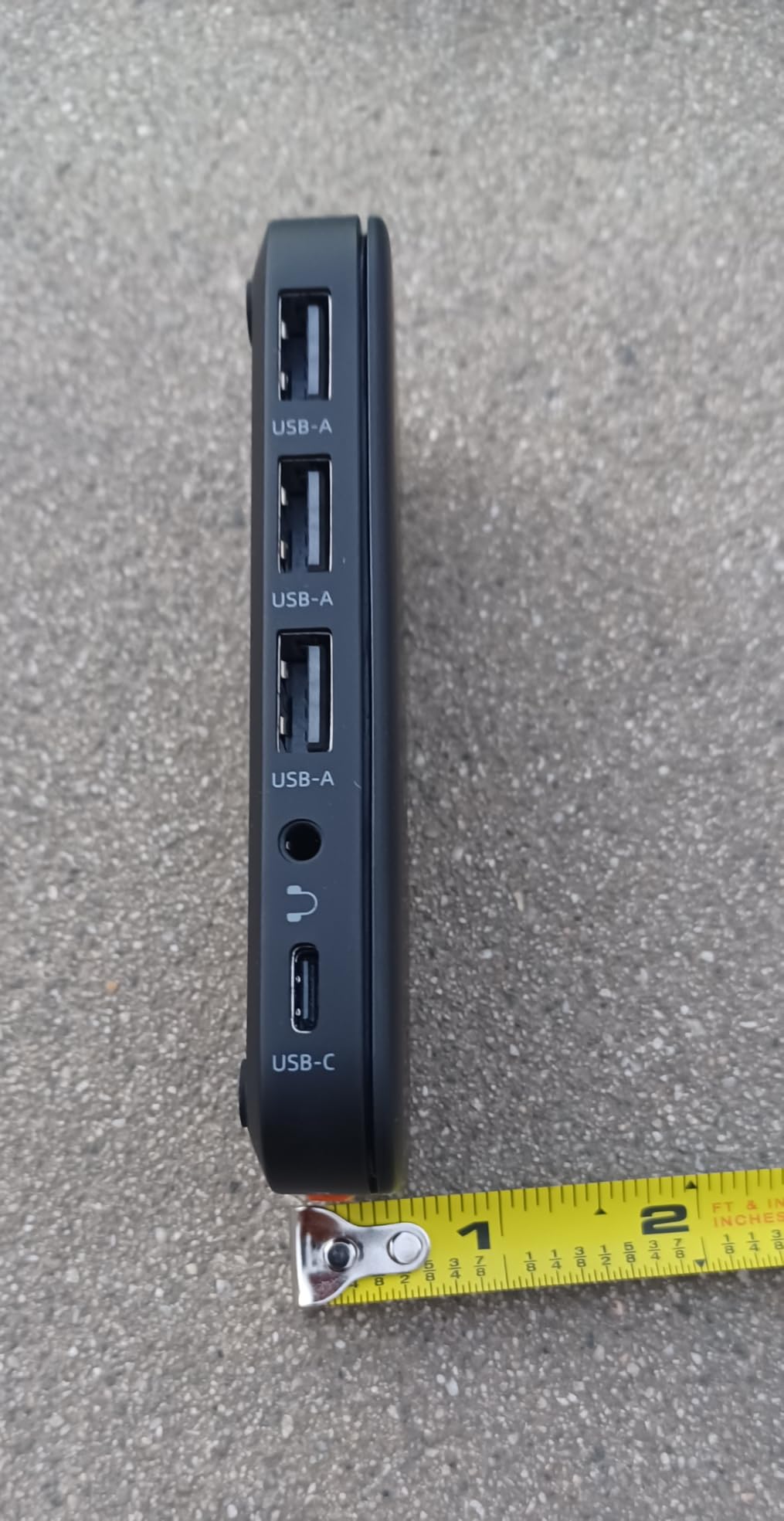 Lemorele USB-C KVM Switch for 2 USB-C DP Alt Mode Devices | 4K@60Hz HDMI, 100W PD Charge, 3xUSB-A 2.0+1xUSB-C 2.0 Data Ports, 3.5mm Audio Jack customer photo 2