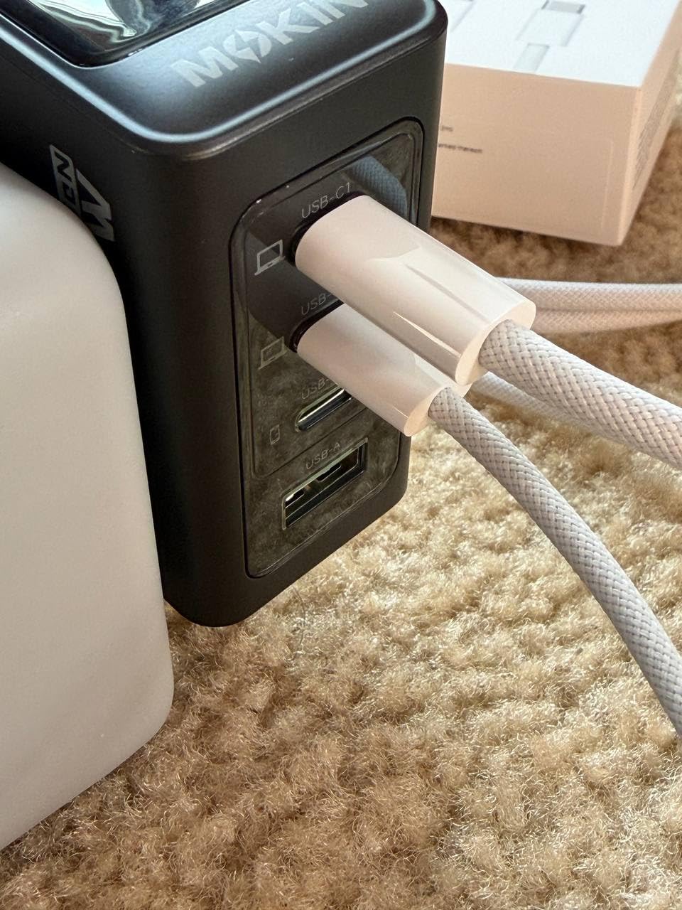 MOKiN 140W USB C Charger, 4-Port Smart Display GaN Fast Charger for MacBook customer photo 2