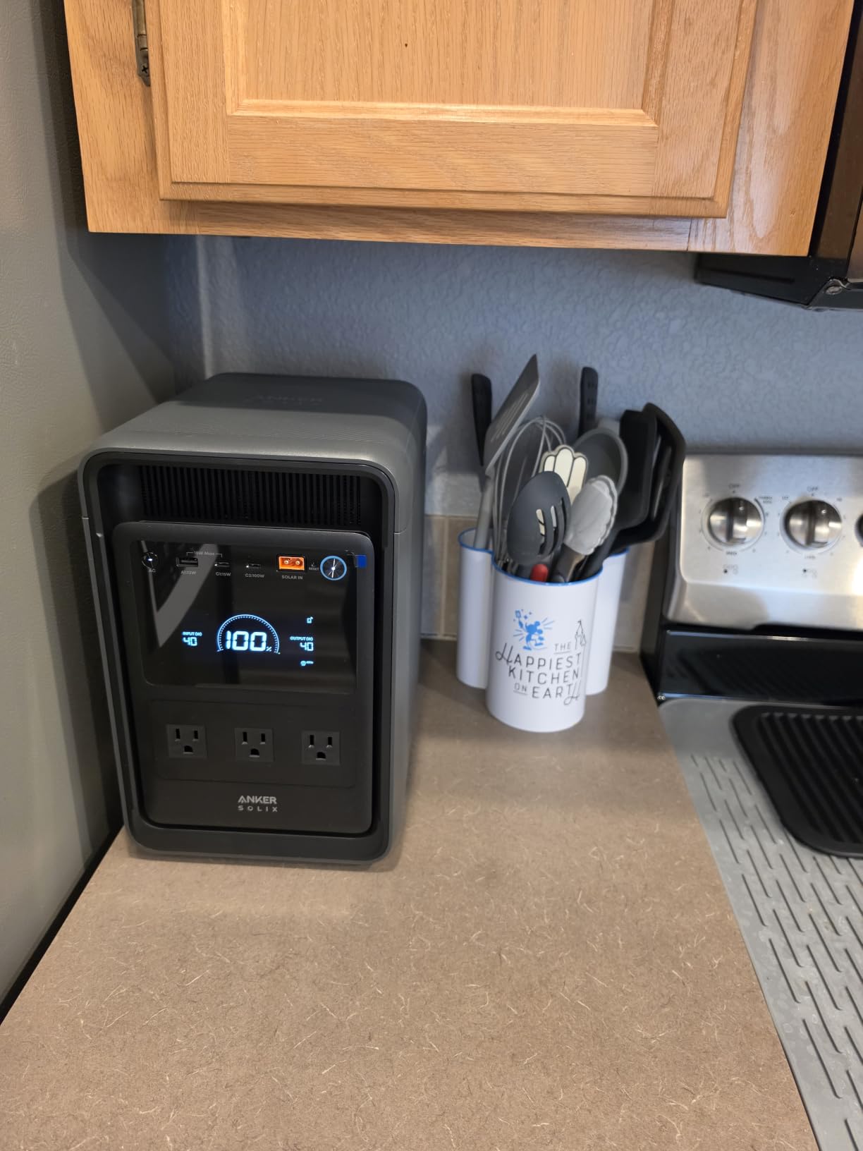Anker SOLIX S2000 Portable Power Station, 2,010Wh, 3,000W Peak, Home Backup | LiFePO4 Battery, Up to 35-Hour Fridge Backup, 1,500W Solar Generator for Home, UPS, Outdoor, and Emergency Use customer photo 2