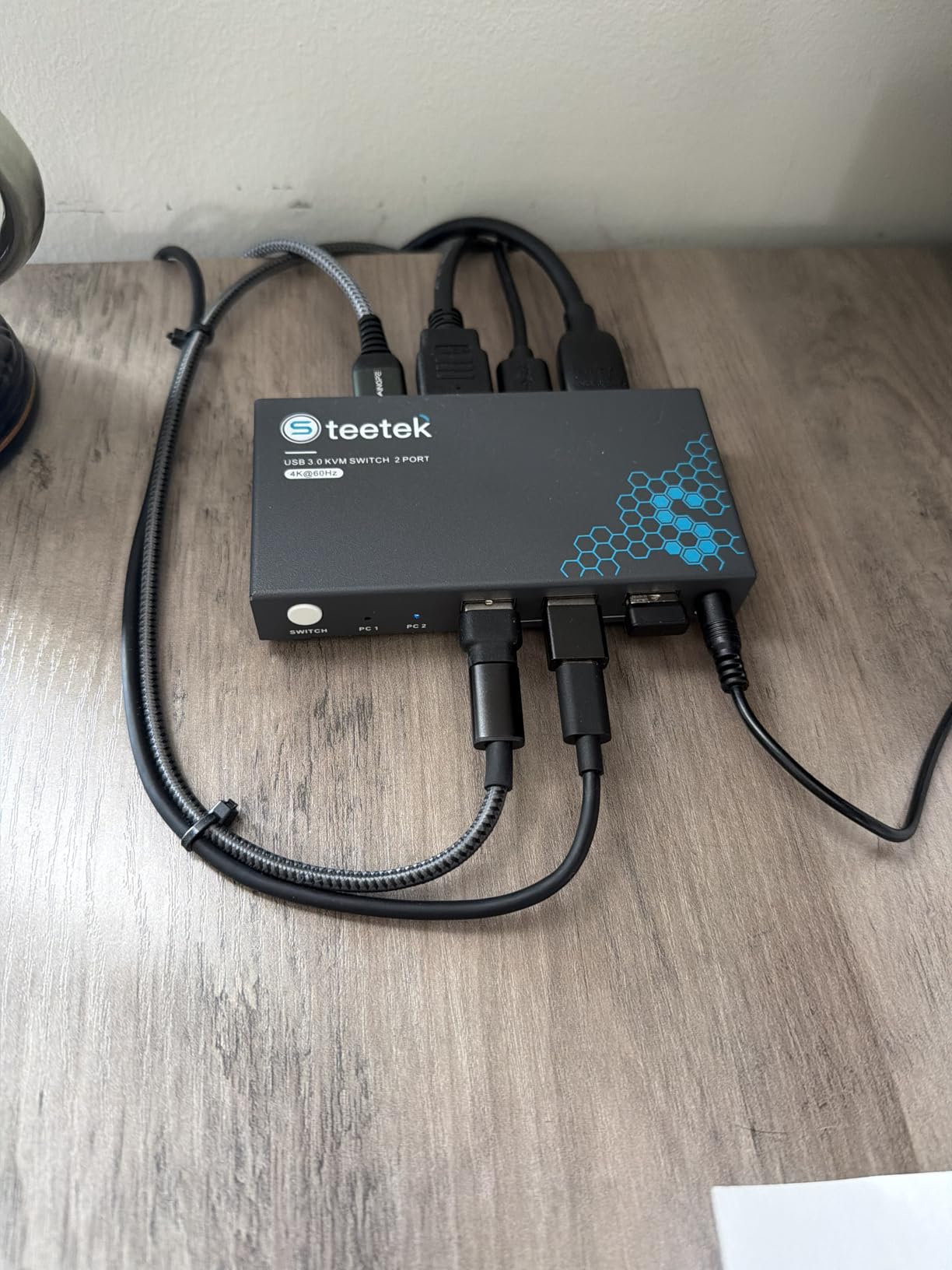 Hearvo 8K@60Hz HDMI KVM Switch 2 Monitors 2 Computers, USB 3.0, Wired Remote | Share Dual Monitors, Keyboard, Mouse, Hard Drives and Printer customer photo 1