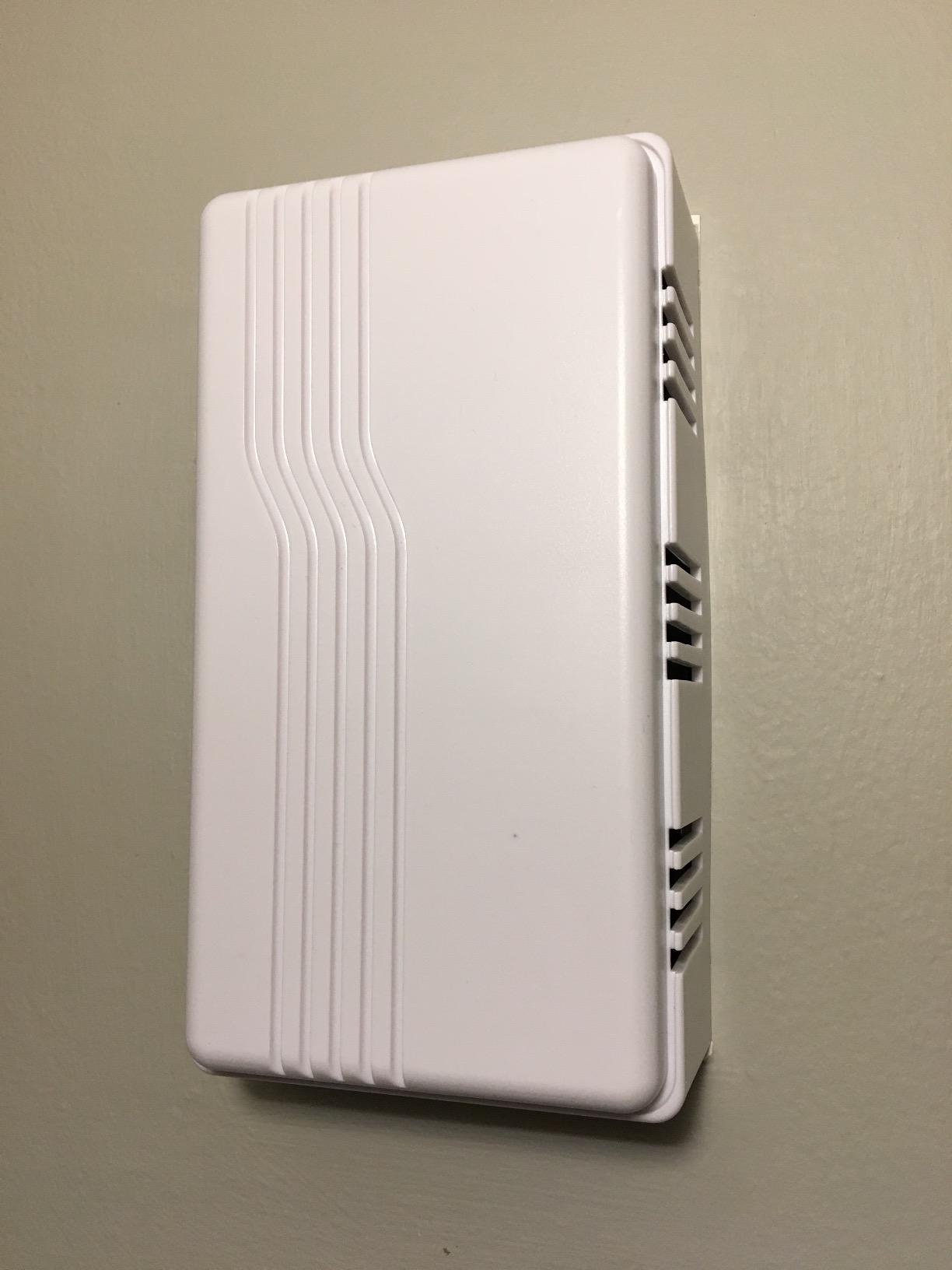 Heath Zenith White Plastic Wired Mechanical Doorbell Chime | 2-Melody, Ding-Dong, Ding, Ring & Nest Compatible, White, 85dB, Indoor, 16VAC, Model 18000088 customer photo 1