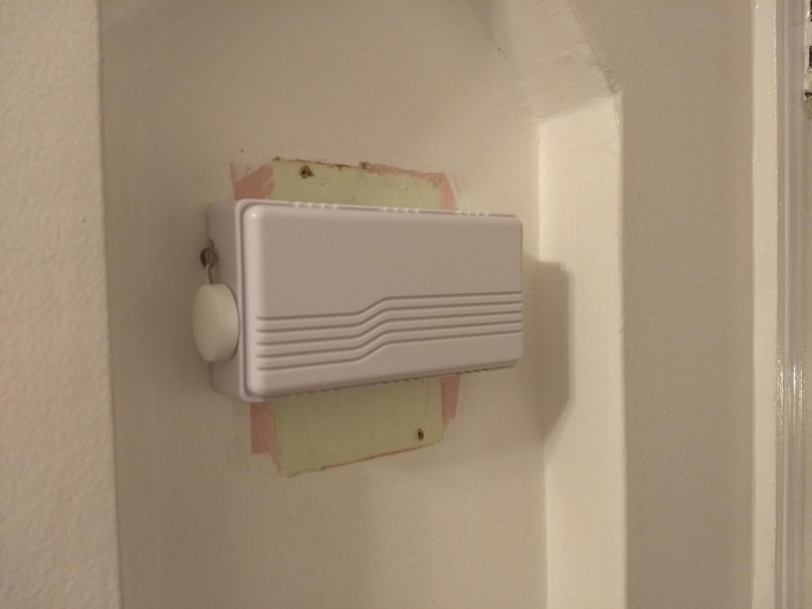 Heath Zenith White Plastic Wired Mechanical Doorbell Chime | 2-Melody, Ding-Dong, Ding, Ring & Nest Compatible, White, 85dB, Indoor, 16VAC, Model 18000088 customer photo 2