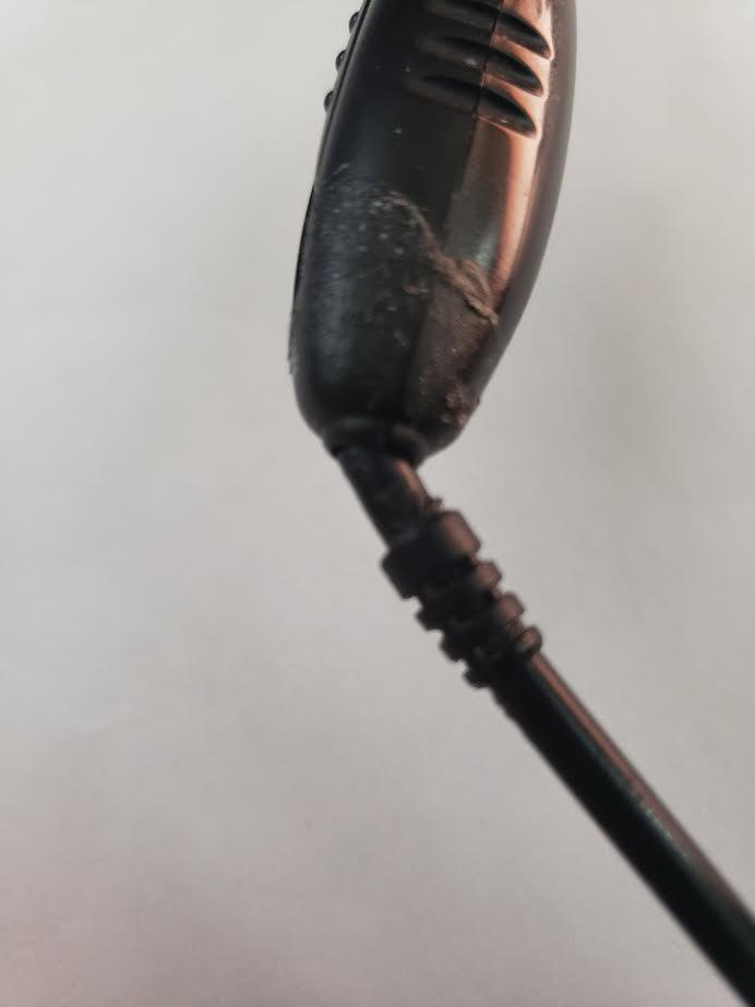beyerdynamic DT 770 M, 80 Ohm, Closed Back, Over Ear, Wired Professional Studio Headphones, 3 m Straight Cable, Very Tight Fit, Great for Drummers & Front of House. Black w Black Leatherette Ear Pads customer photo 1