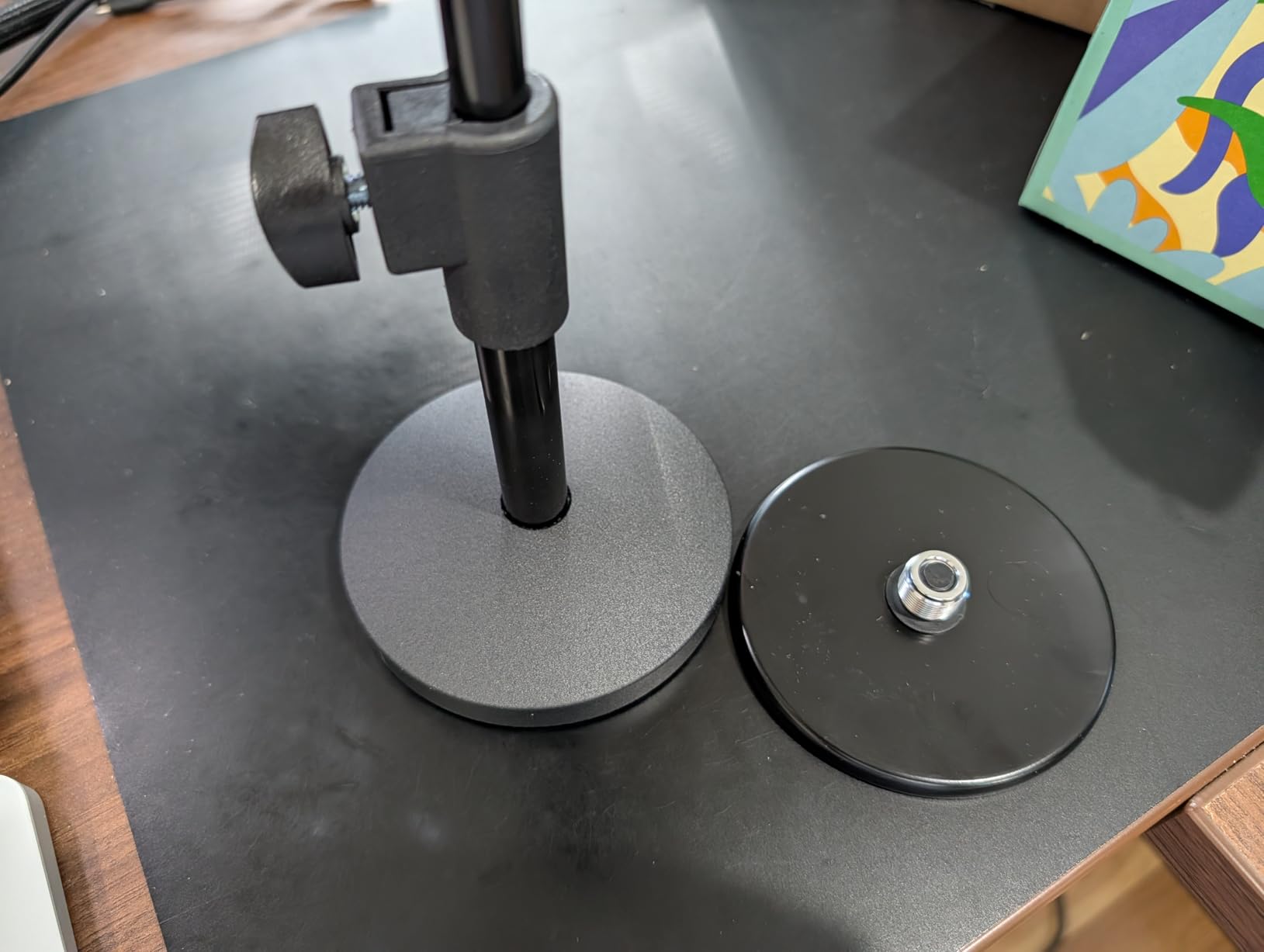 Samson MD5 Desktop Microphone Stand customer photo 2