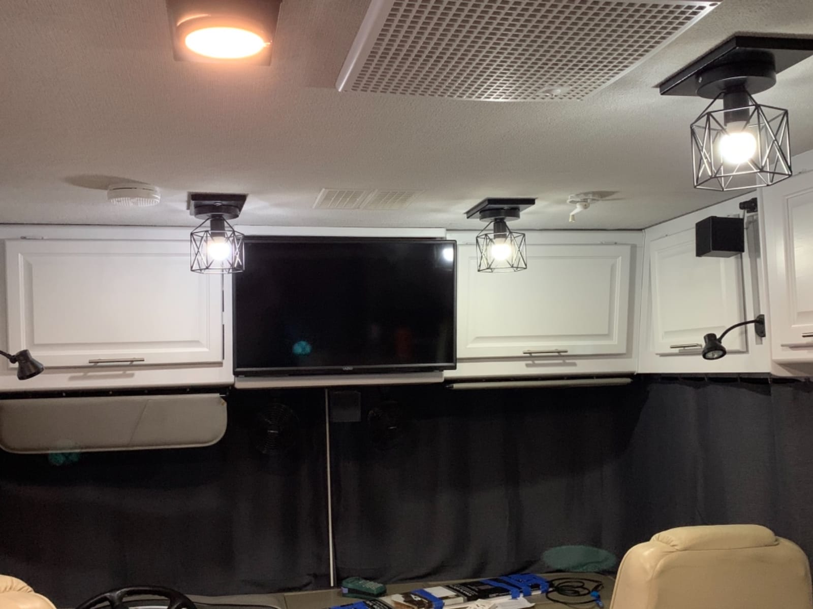 MORryde TV56-129H Drop Down TV Wall Mount customer photo 1