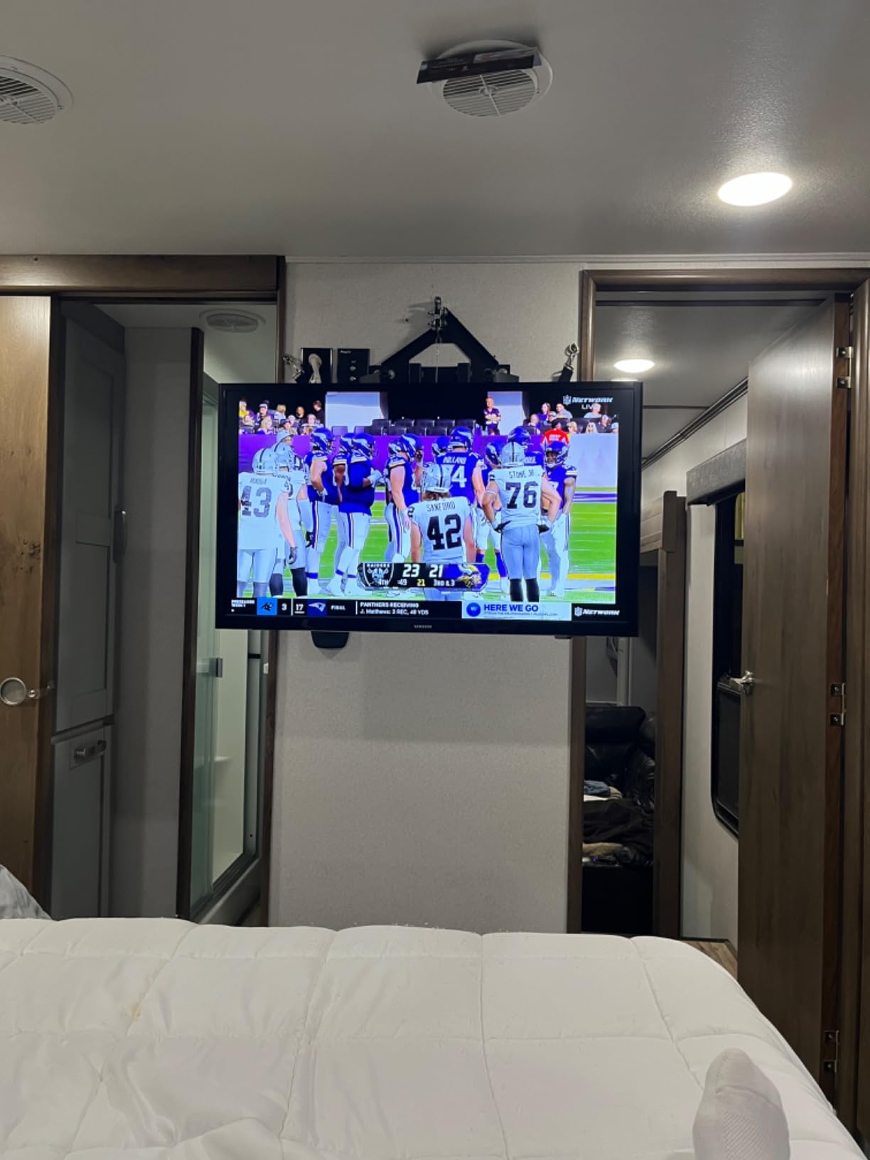 MORryde TV56-129H Drop Down TV Wall Mount customer photo 2