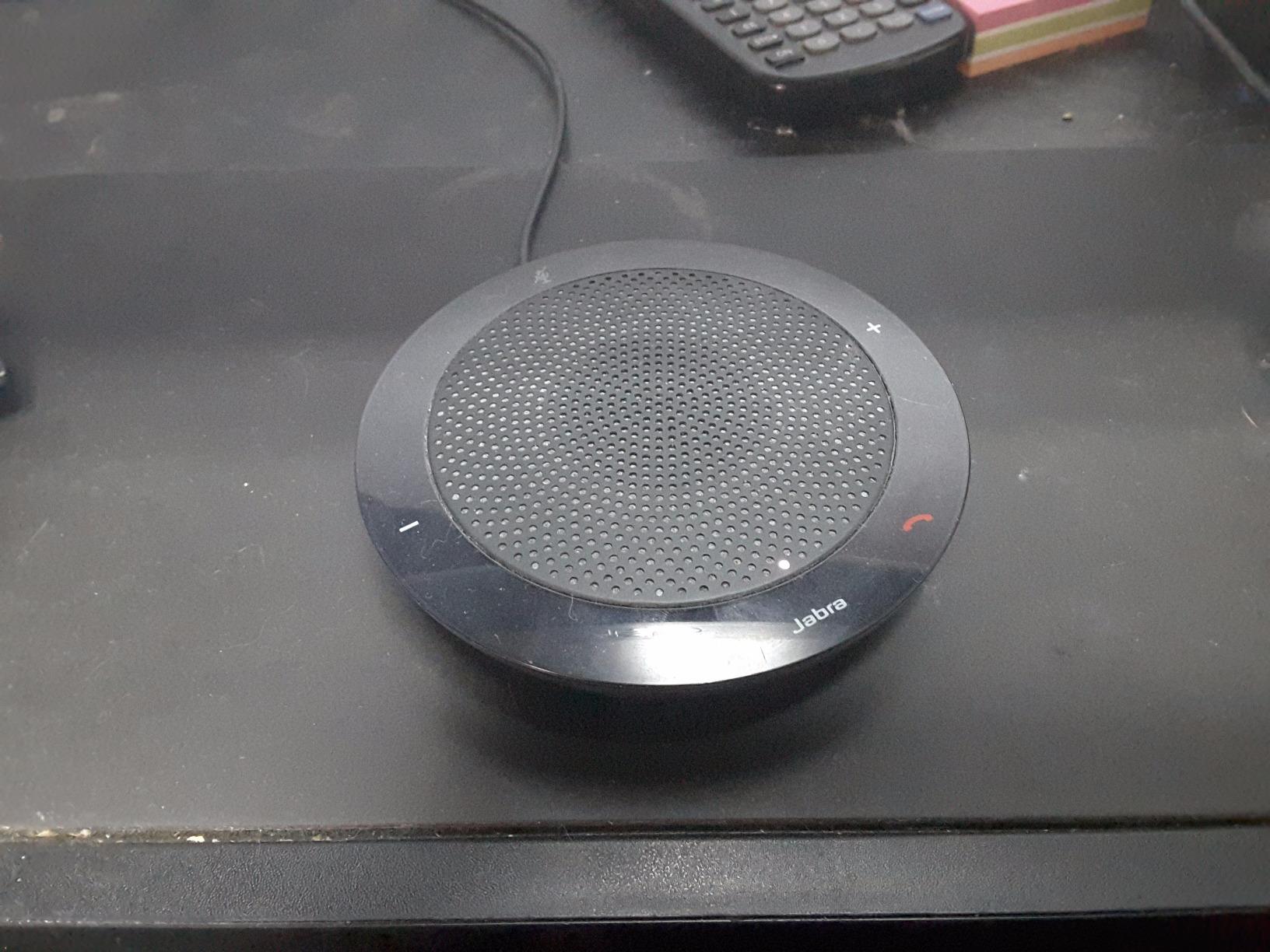 Jabra Speak 410 Corded Speakerphone for Softphones – Easy Setup, Portable USB Speaker for Holding Meetings Anywhere with Outstanding Sound Quality customer photo 2