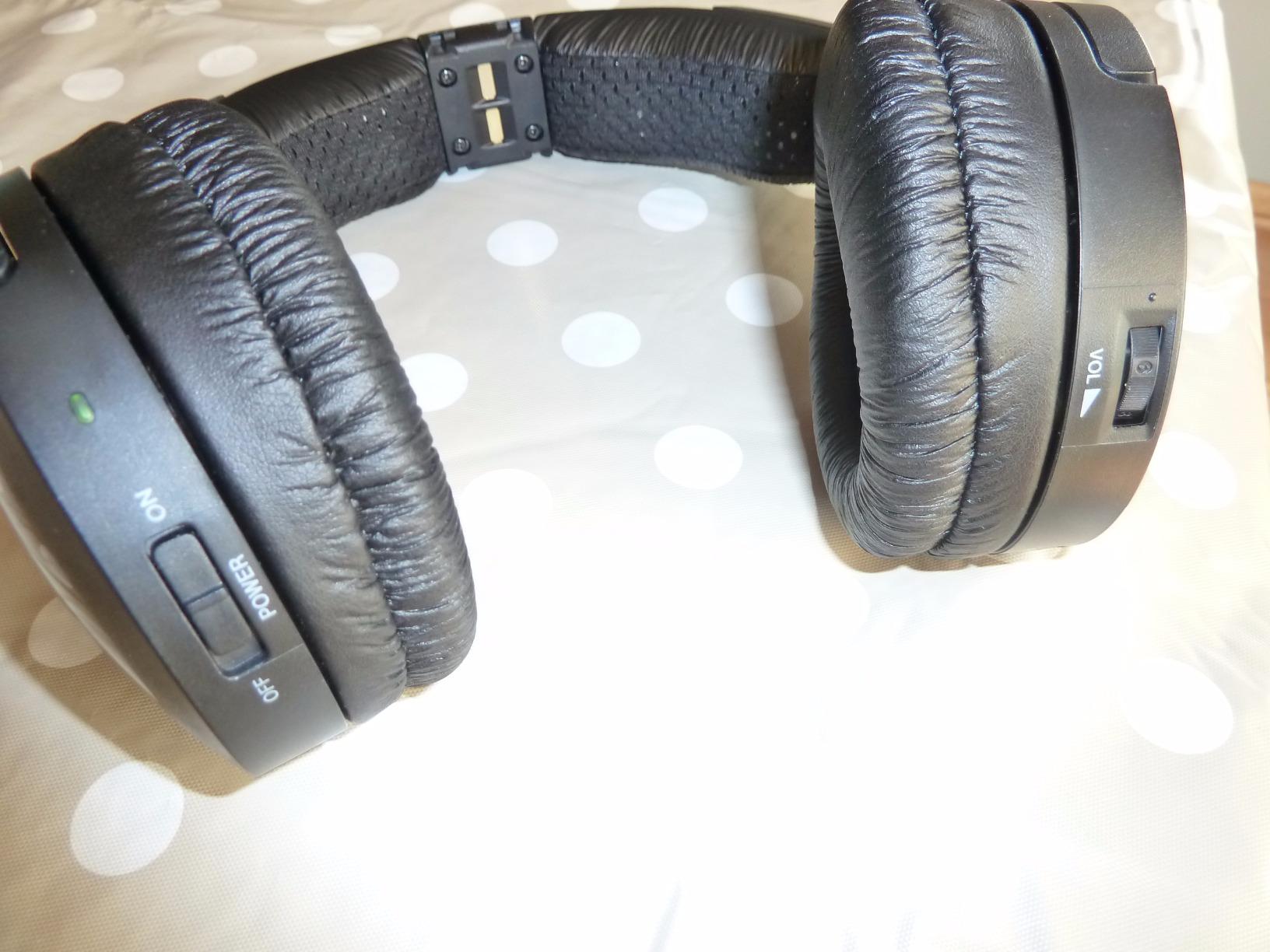 Sony MDRRF985RK Wireless RF Headphone, Black customer photo 1