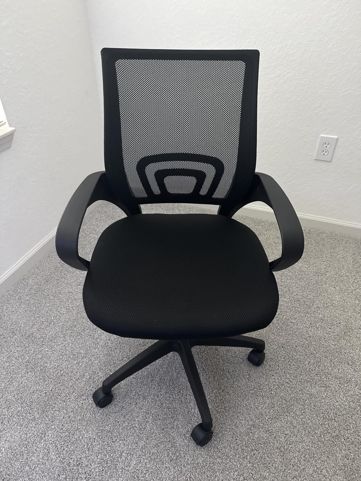 BestOffice Ergonomic Office Chair | Mid-Back Swivel Desk Chair | Black customer photo 1