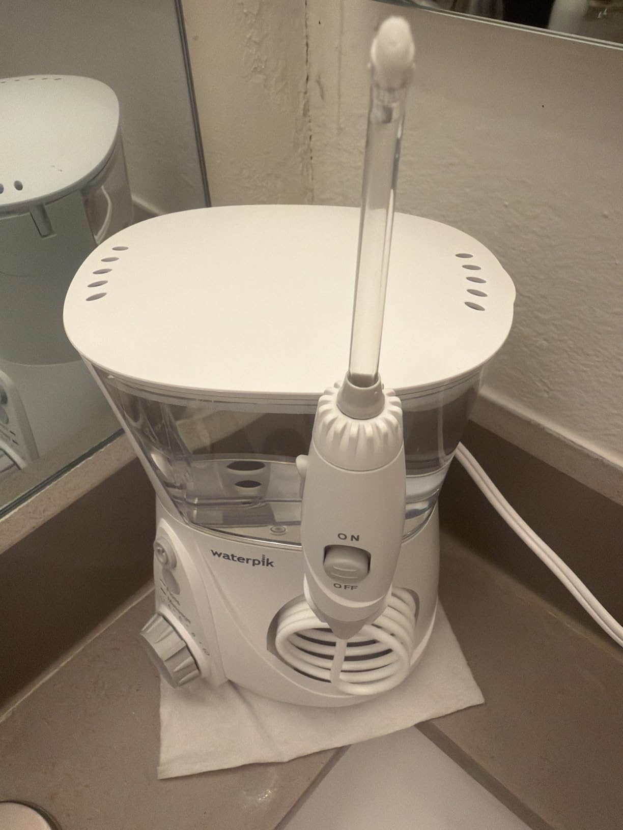 Waterpik Aquarius Countertop Water Flosser with 10 Settings, 7 Tips, White customer photo 2