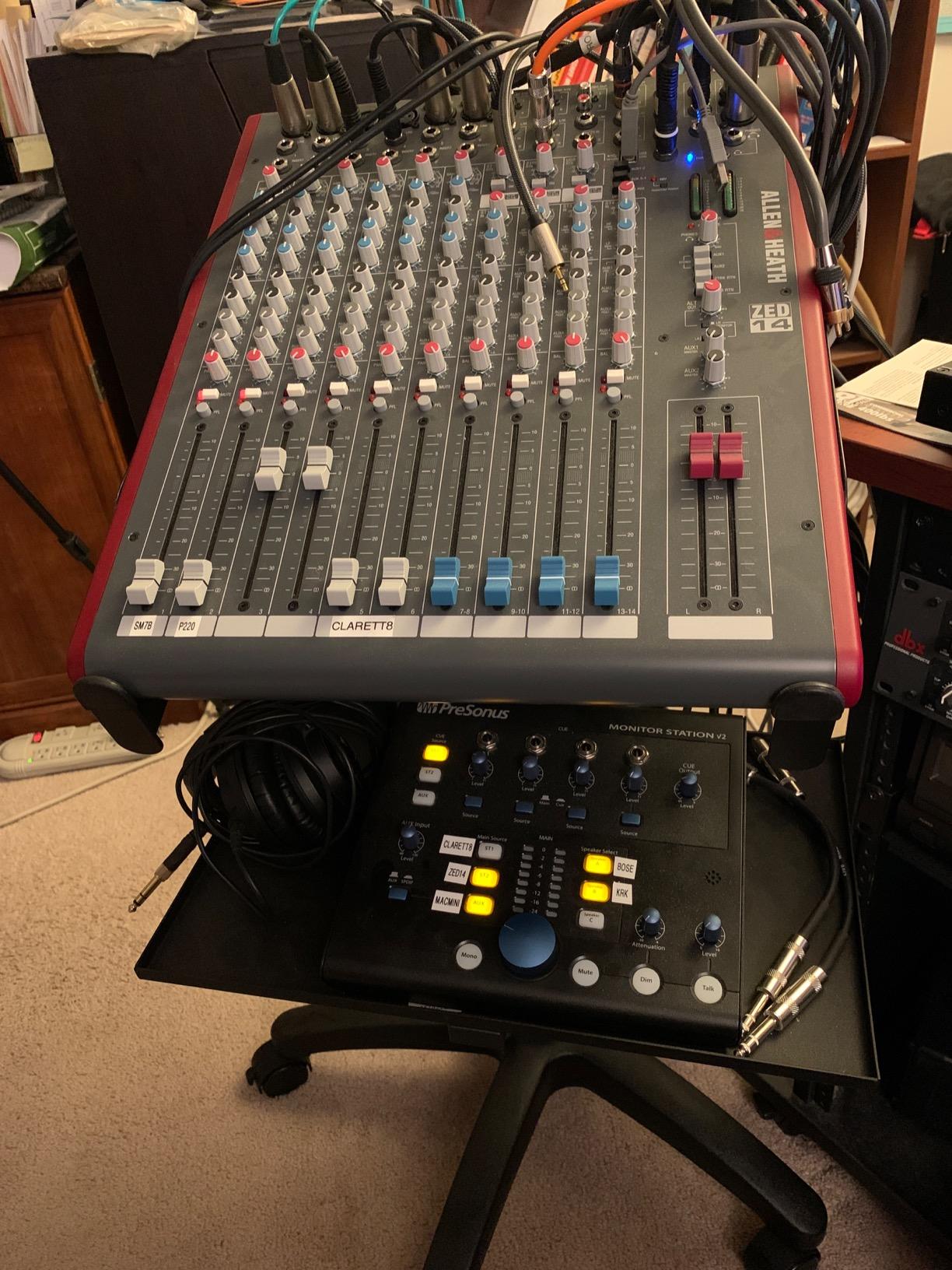 PreSonus Monitor Station V2 Desktop Studio Control Center (MONITO STAT V2) customer photo 2
