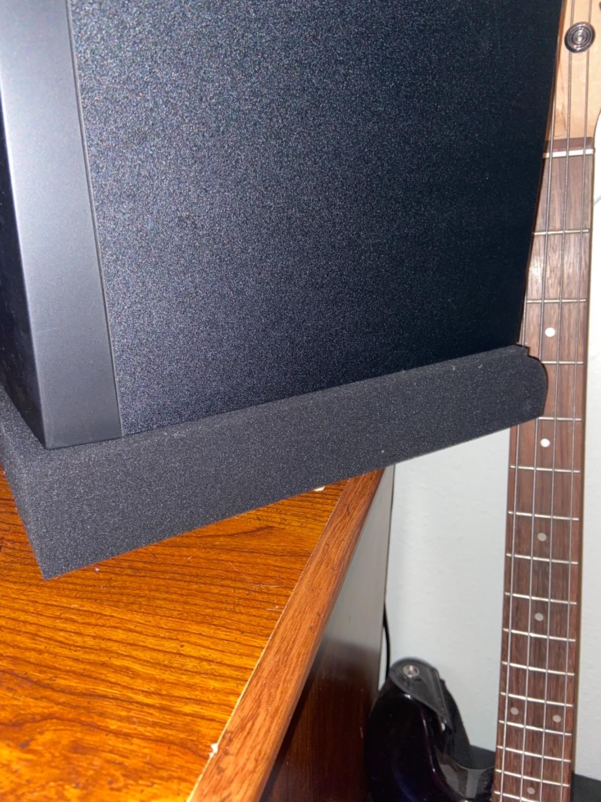 Pyle Sound Dampening Speaker Riser Foam - Audio Acoustic Noise Isolation Platform Pads Recoil Stabilizer For Studio Monitor, Subwoofer, Loud Speakers - Pyle PSI03 - Pack of 2,Black customer photo 2