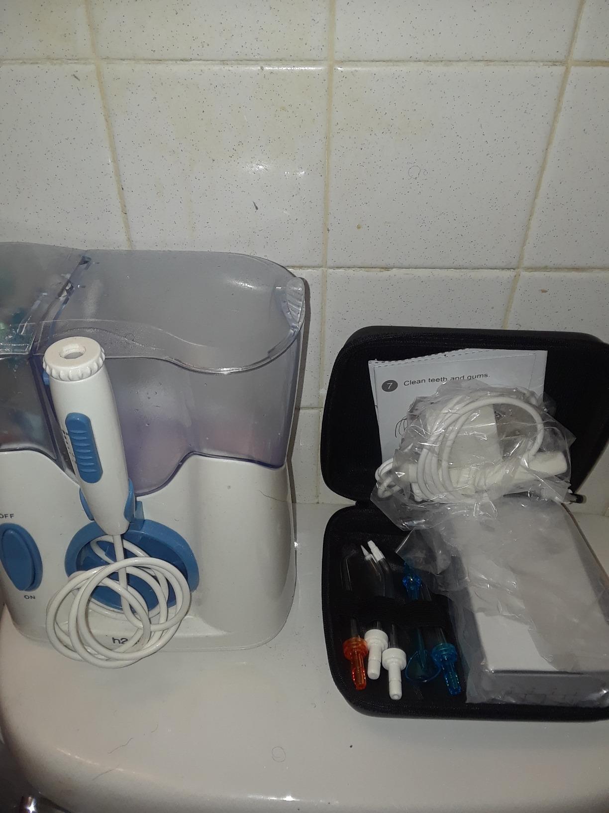 H2ofloss Countertop Water Flosser for Teeth, Oral Irrigator for Family Care customer photo 2
