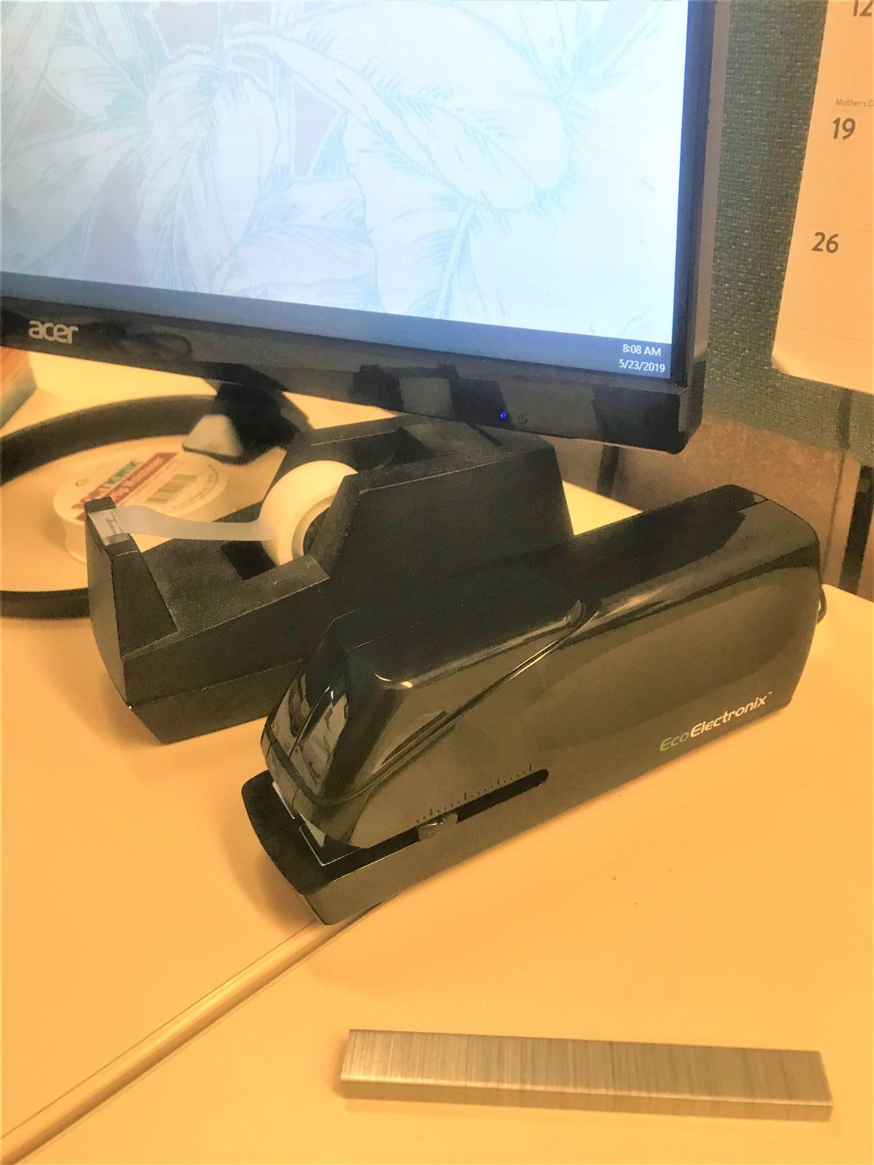 Electric Stapler Pro - Automatic Stapler for Desk or Office Use customer photo 2