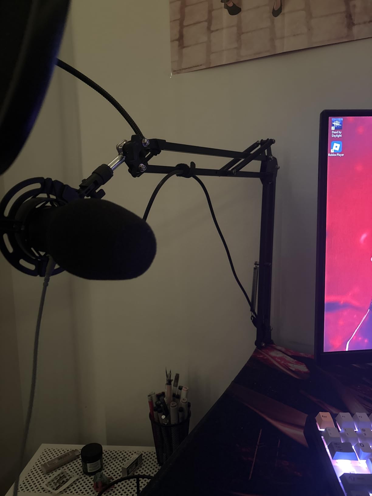 InnoGear Boom Arm Microphone Mic Stand for Blue Yeti Fifine HyperX, Black | Desk Mount, Desktop Stands, Adjustable Reach, Rotate Fully, Folds Away Compactly, for Gaming, Streaming or Recording customer photo 2