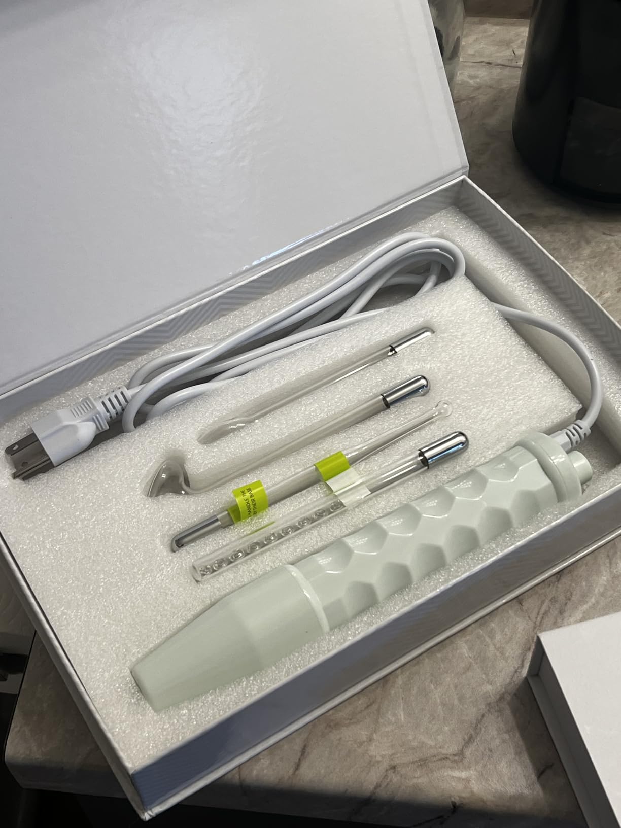 Pure Daily Care NuDerma Handheld Skin Therapy Wand Machine w/Neon – Anti-Aging - Skin Tightening - Wrinkle Reducing - Dark Circles – Clarifying - Hair & Scalp Stimulator customer photo 1