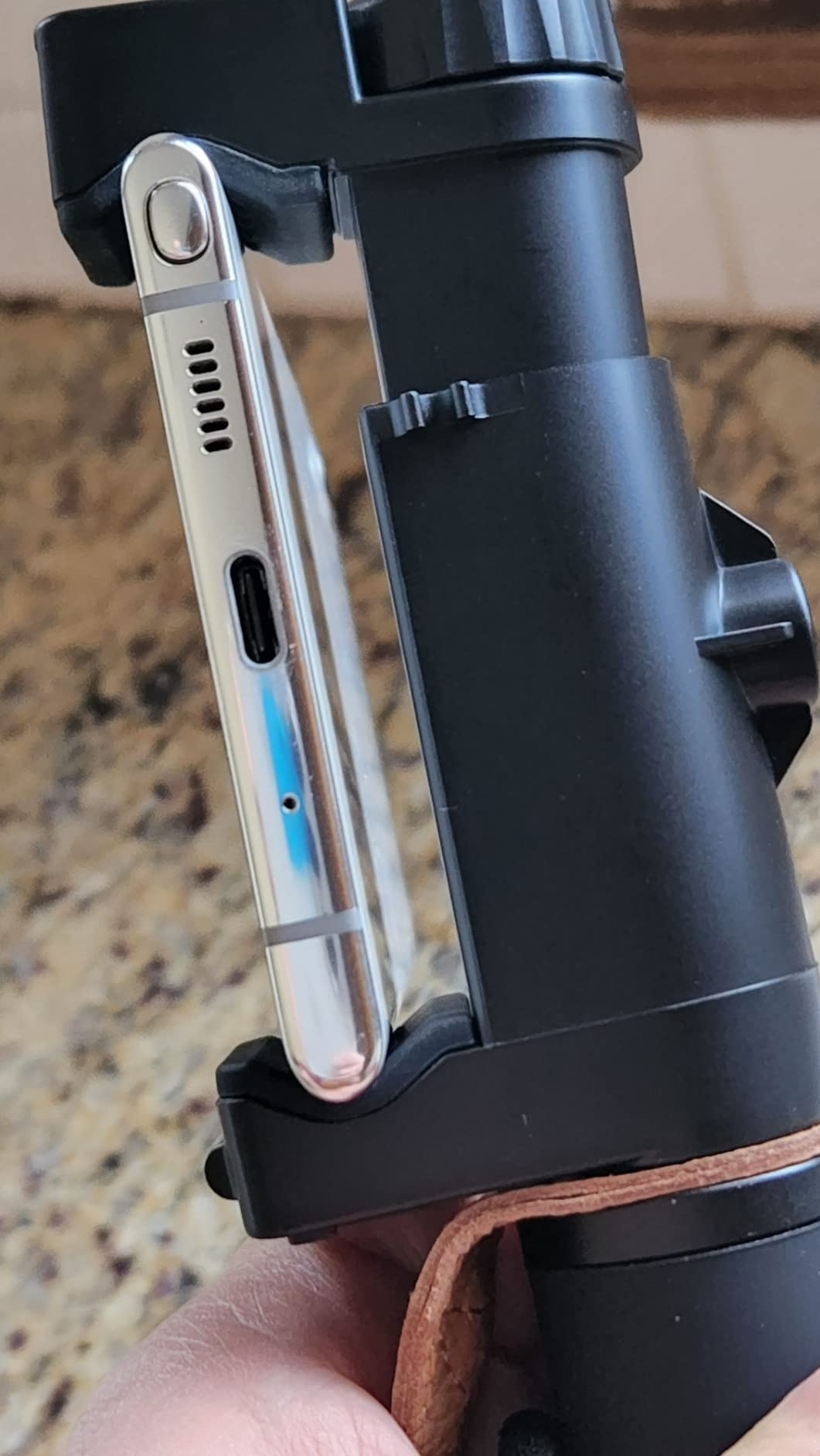 Movo PR-1 Smartphone Grip Handle Rig with Wrist Strap, Tripod Mount and Cold Shoe Mount for Lights and Microphones - for iPhone, Samsung, HTC, LG, Google, Android customer photo 1