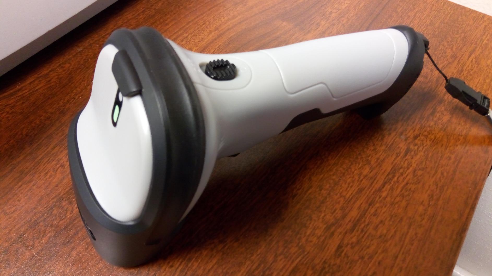 Inateck 1D Bluetooth Barcode Scanner, 2600mAh Battery, 115FT Range, BCST-70 customer photo 2