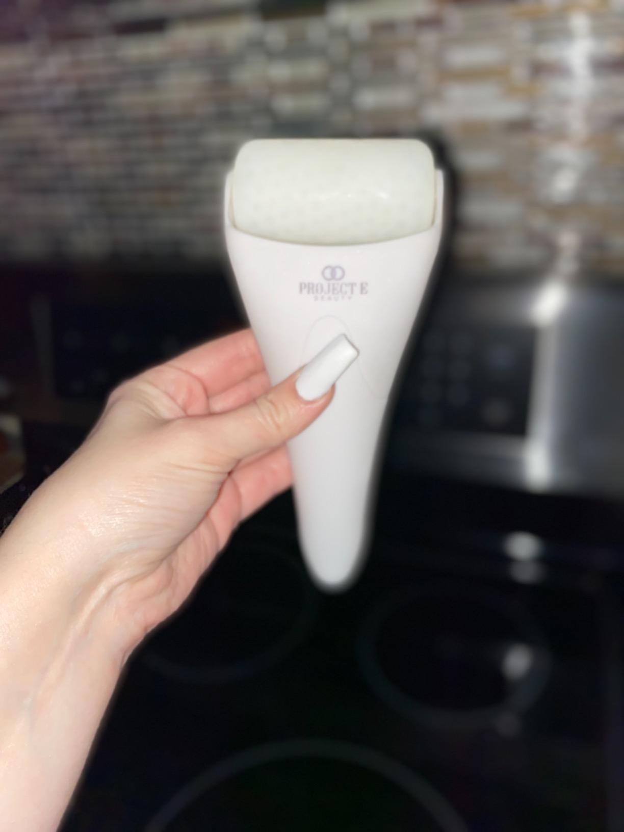 The Ice Roller by Project E Beauty | Cryotherapy Treatment | Facial Massage | Reduce Under Eye Puffiness, Dark Circles | Muscle Soreness Pain Relief Redness customer photo 1