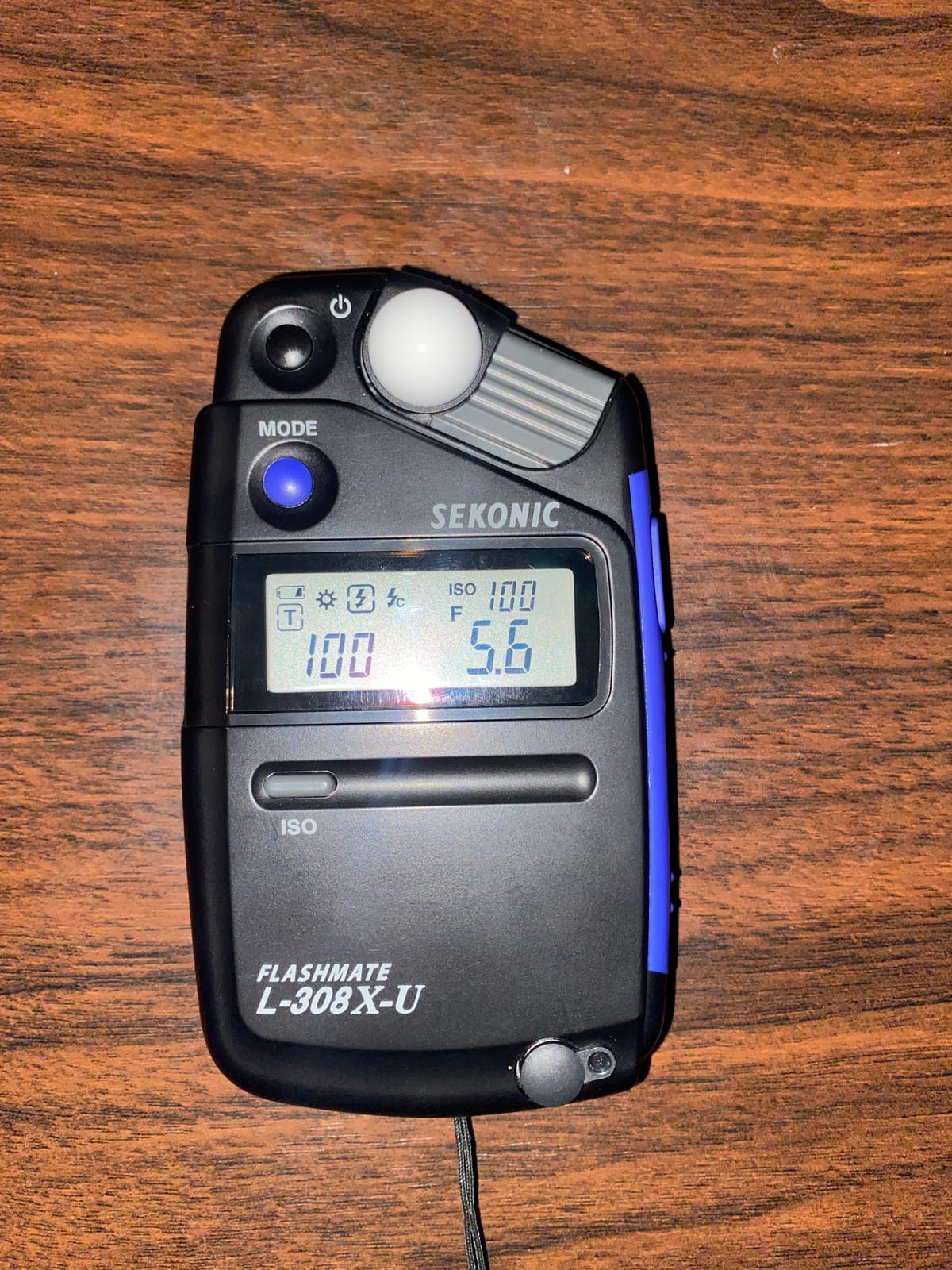 Sekonic L-308X-U Flashmate Light Meter, Compact Digital Incident & Reflected Exposure Meter with Photo, Cine & HD Cine Modes, LCD Auto Backlight, Illuminance Measurement, Pocket-Sized Design customer photo 2