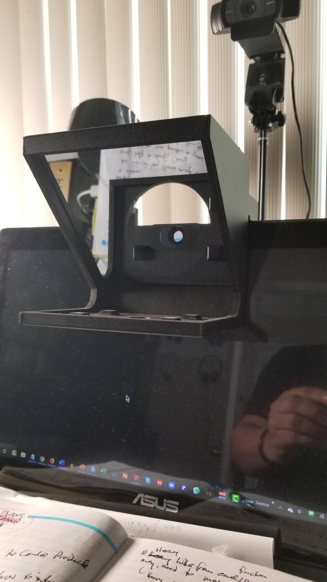 The Original Compact Personal Teleprompter for Video Production. No Studio Required. Perfect for DSLRs, Webcams, and Built-in Laptop Cameras. Use with iOS or Android. customer photo 1