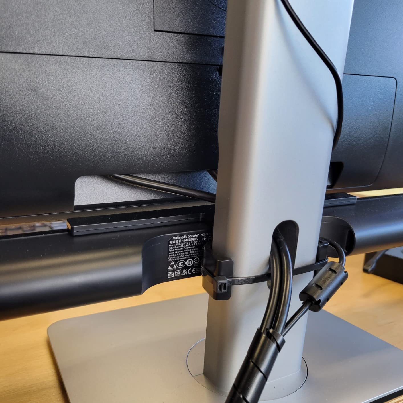 Dell Stereo SoundBar- AC511M customer photo 1
