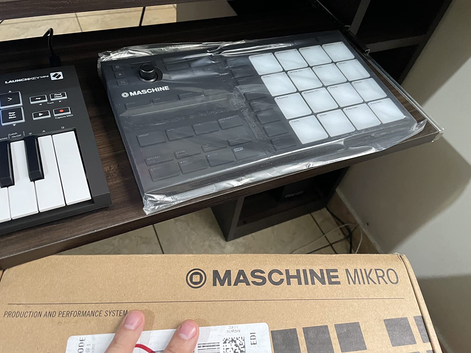 Native Instruments Maschine Mikro Mk3 Drum Controller, 25707 customer photo 1