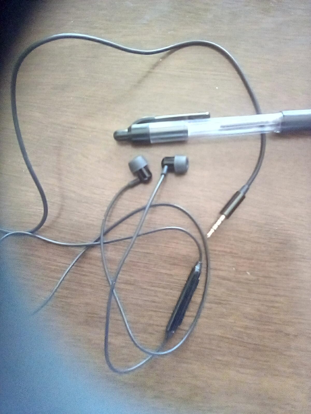 AGPTEK Sleep Earbuds, in-Ear Earphones for Sleeping with 3 Sizes customer photo 1