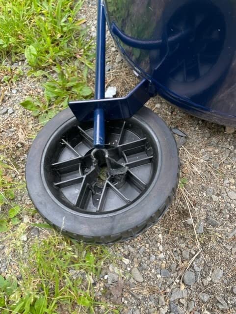 Stealth 12 Gallon Ultra Quiet Air Compressor, 1.5 HP Oil-Free Peak 150 PSI 68 Decibel,5 CFM @ 40 PSI 4 CFM @ 90 PSI Silent Portable Long Life Electric Air Compressor W/Wheel for Garage customer photo 2