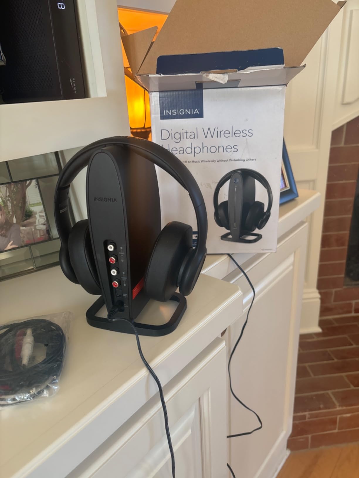 Insignia - NS-HAWHP2 RF Wireless Over-The-Ear Headphones - Black customer photo 2