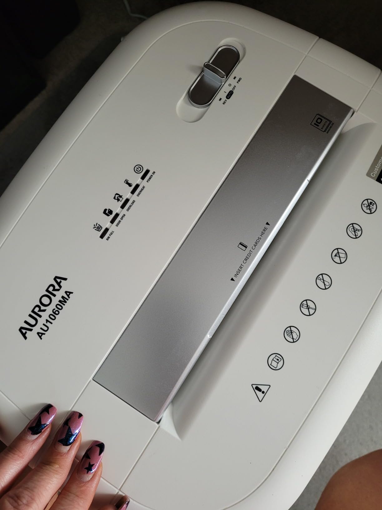 Aurora AU1060MA Professional Grade 10-Sheet High Security Micro-Cut Paper and Credit Card Shredder/ 60 Minutes/Security Level P-5, White, AU1060MA 10-Sheet High Security Microcut customer photo 1